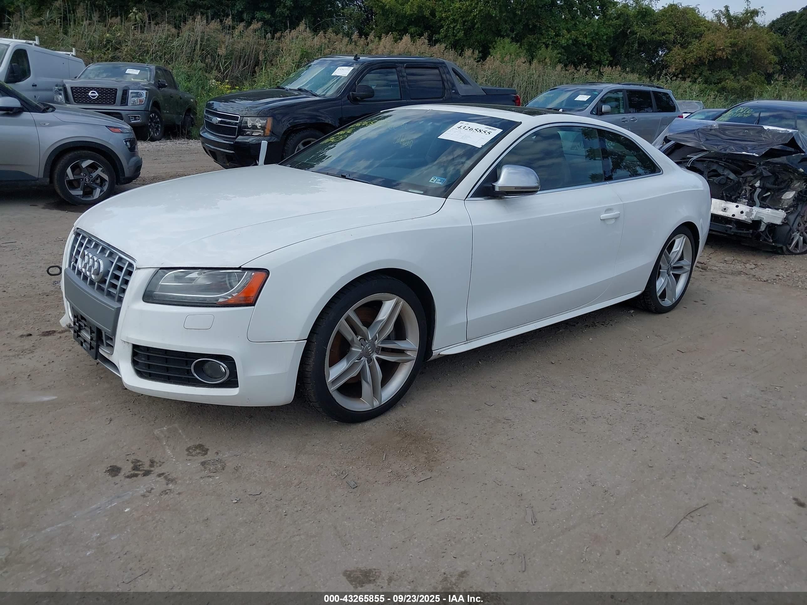 2008 Audi S5 4.2l White vin: WAURV78T98A010464