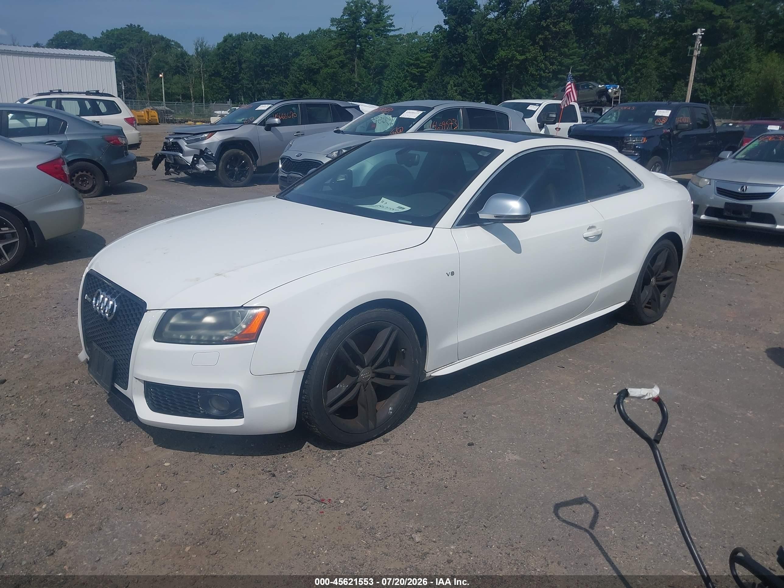 2009 Audi S5 4.2l White vin: WAURV78T99A036595