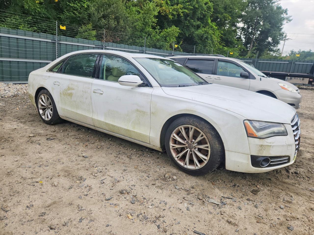 2011 Audi A8 L Quattro White vin: WAURVAFD0BN011706