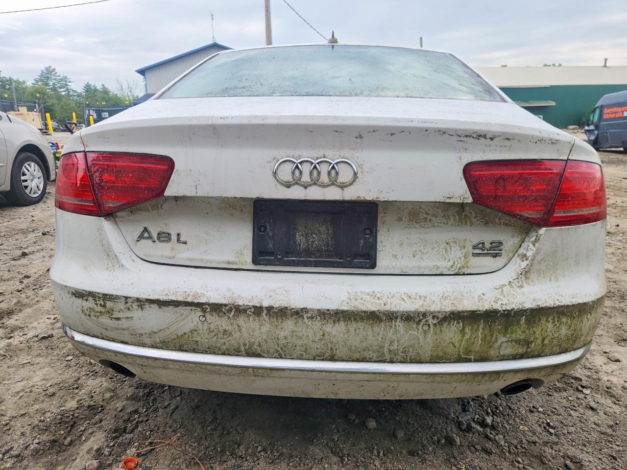 2011 Audi A8 L Quattro White vin: WAURVAFD0BN011706