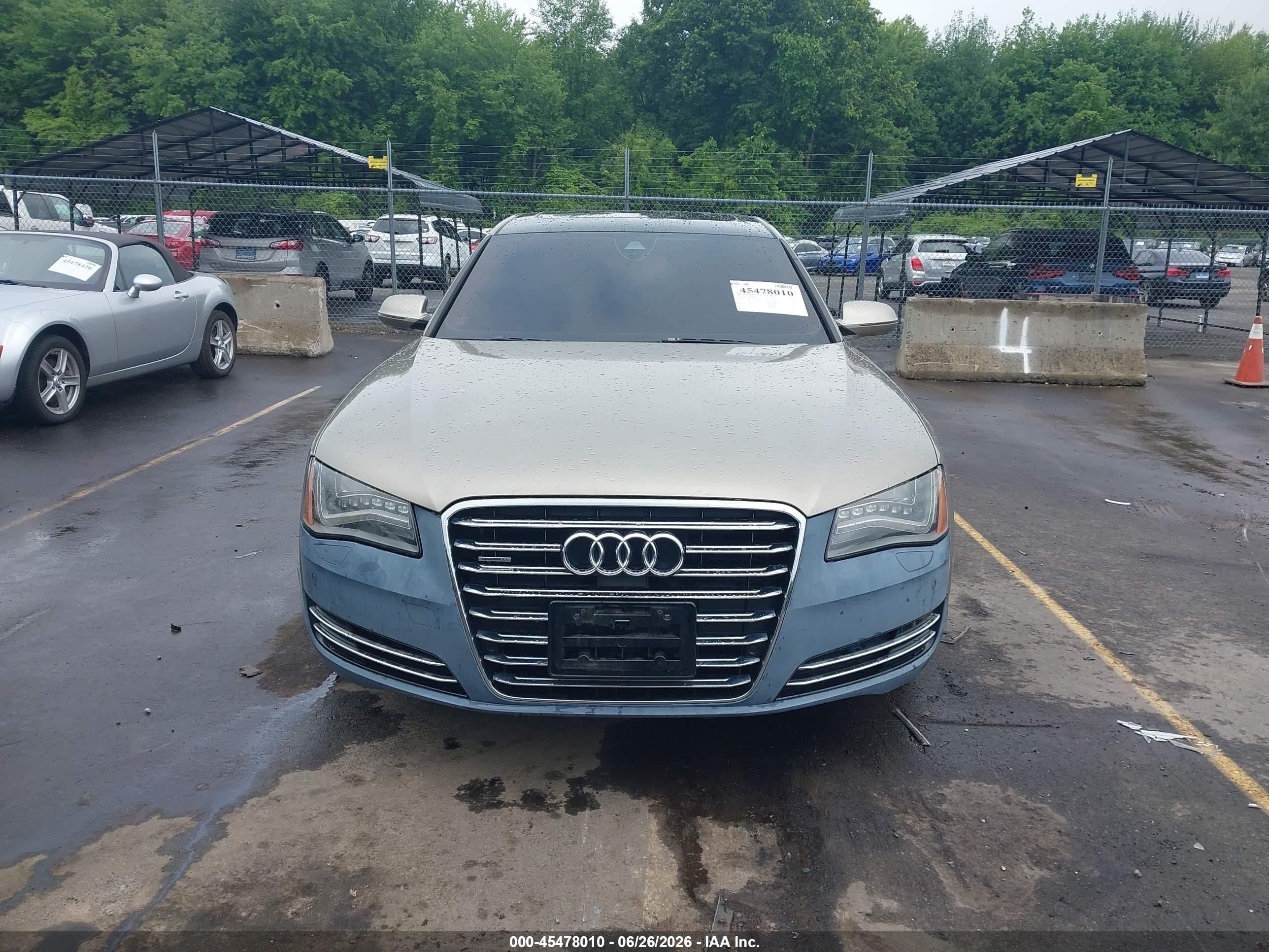 2012 Audi A8 L L 4.2 (tiptronic) (no Longer Orderable) Tan vin: WAURVAFD1CN021873