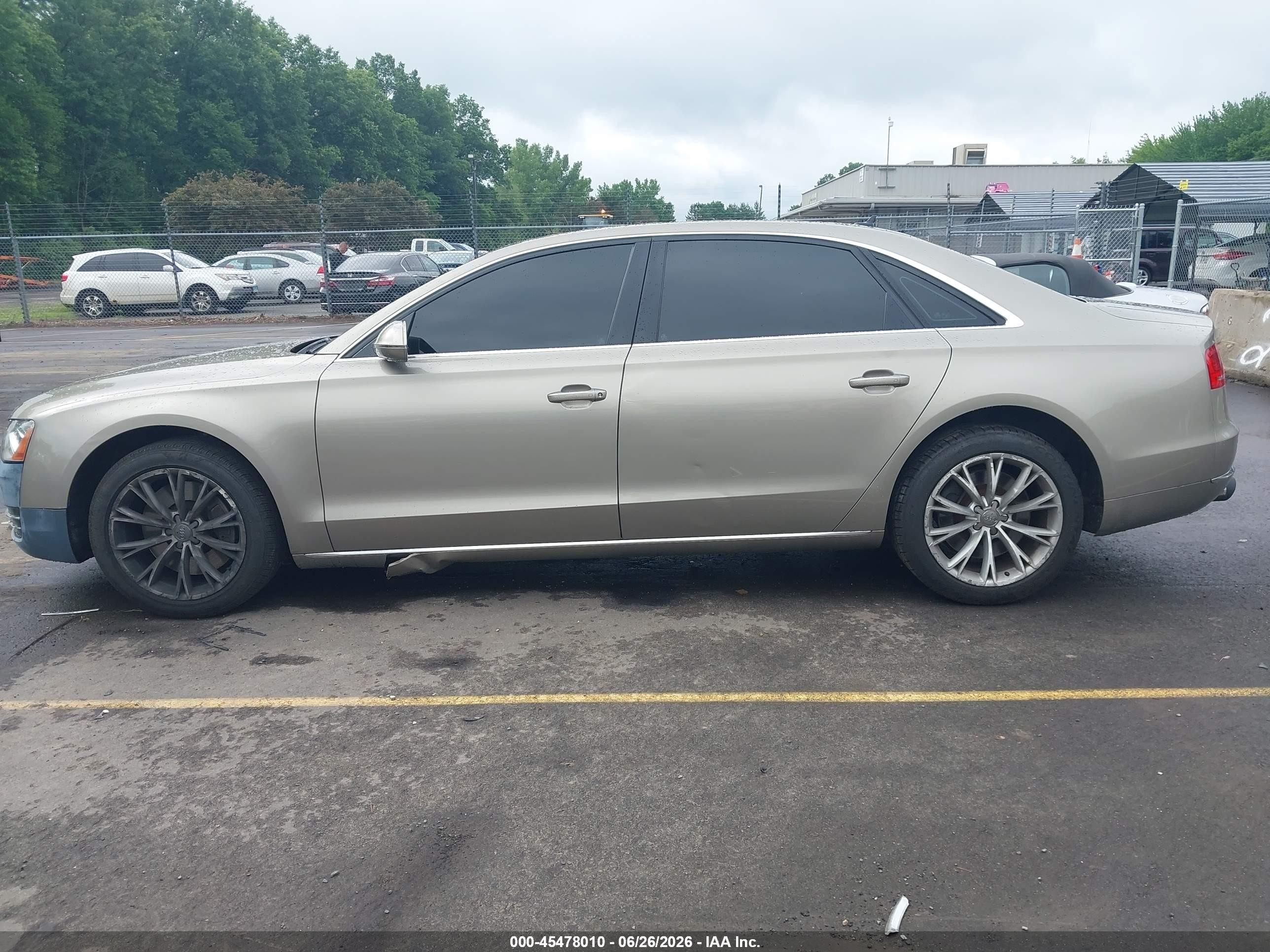 2012 Audi A8 L L 4.2 (tiptronic) (no Longer Orderable) Tan vin: WAURVAFD1CN021873