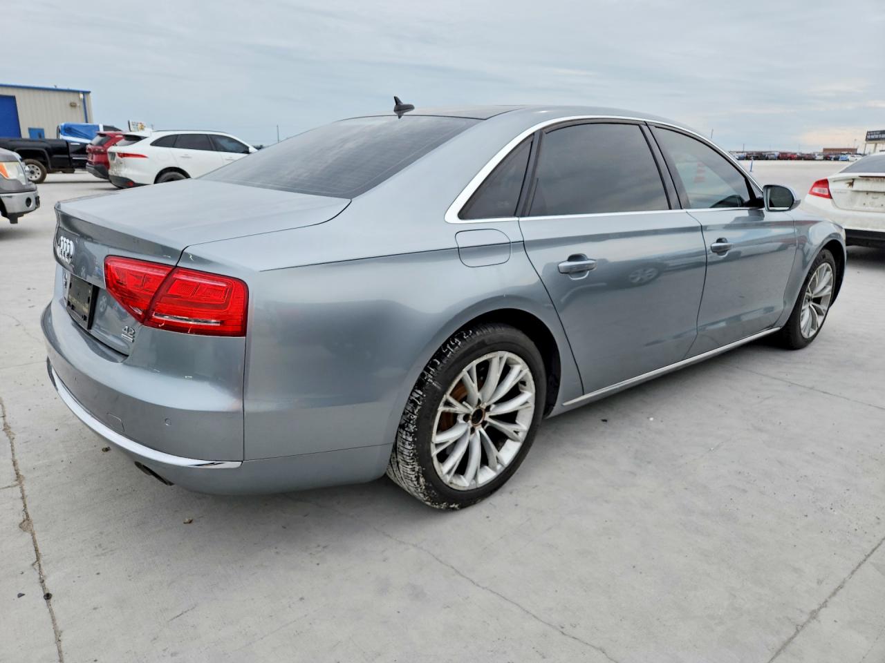 2012 Audi A8 L Quattro Silver vin: WAURVAFD2CN009652