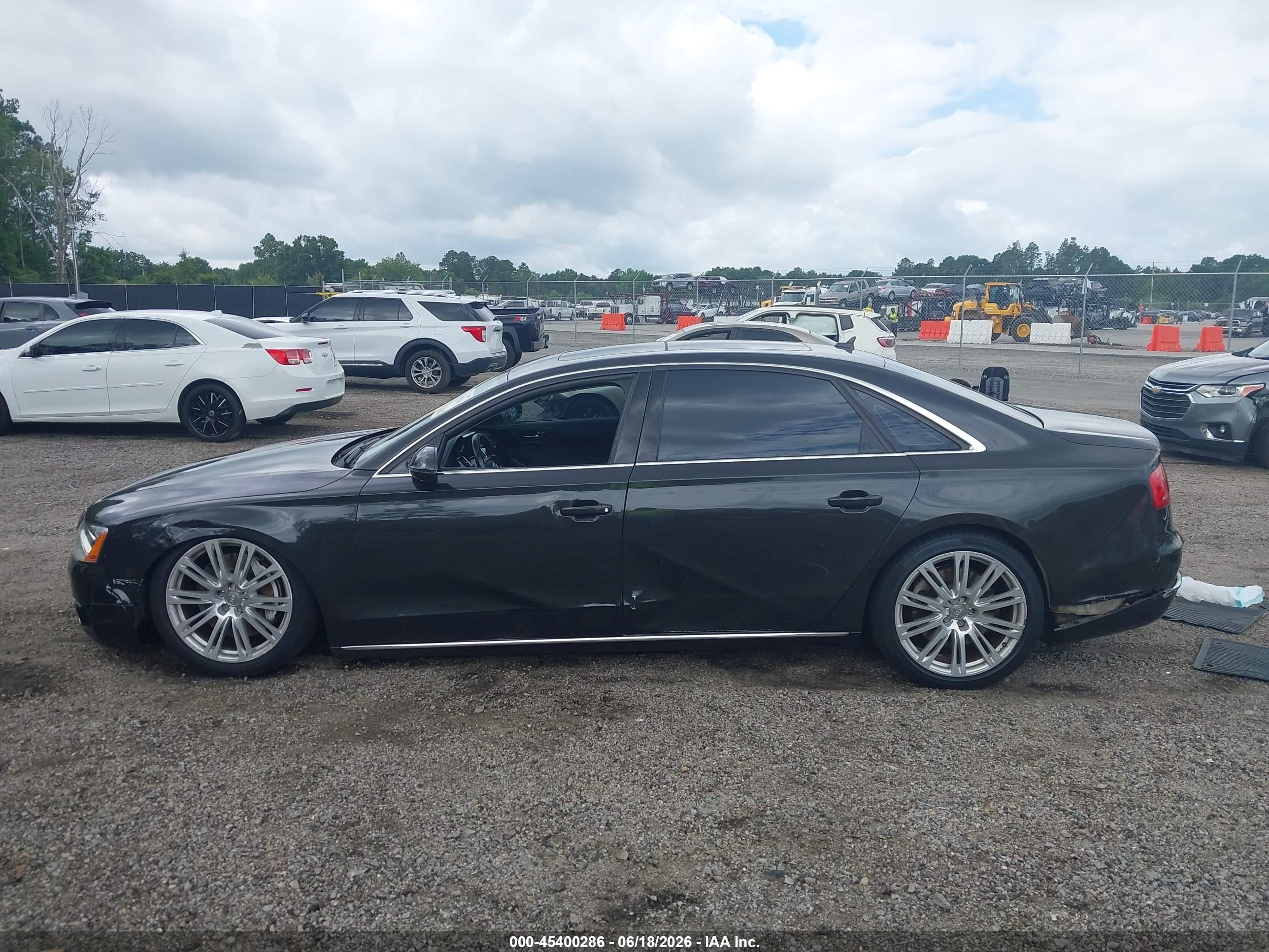 2011 Audi A8 L 4.2 Black vin: WAURVAFD3BN005205
