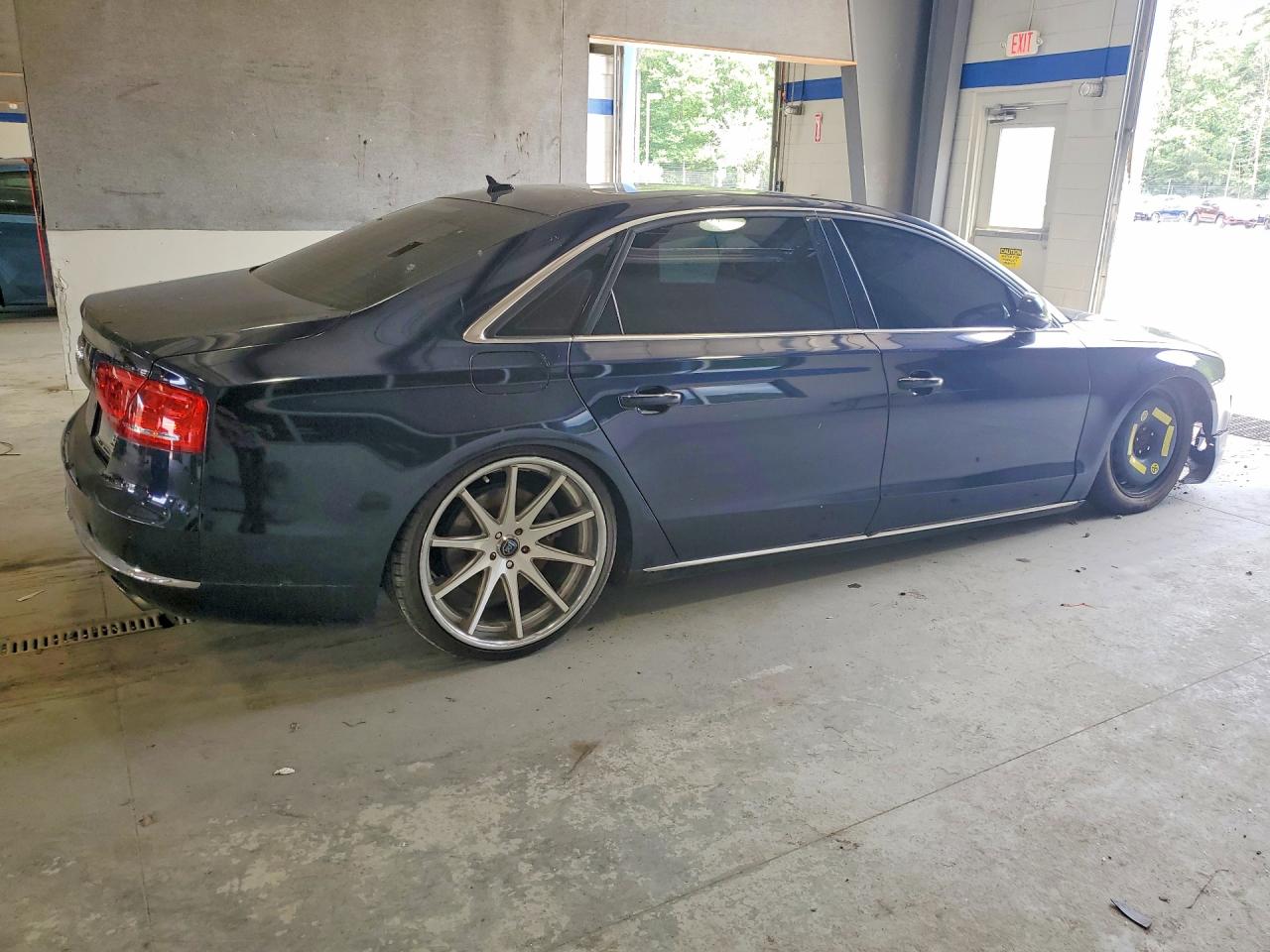 2011 Audi A8 L Quattro Blue vin: WAURVAFD3BN021100