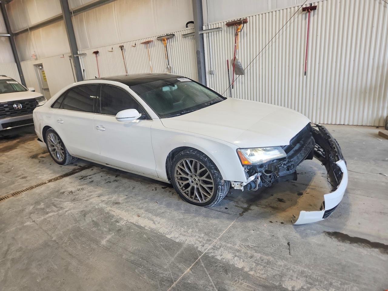 2011 Audi A8 L Quattro White vin: WAURVAFD4BN018383