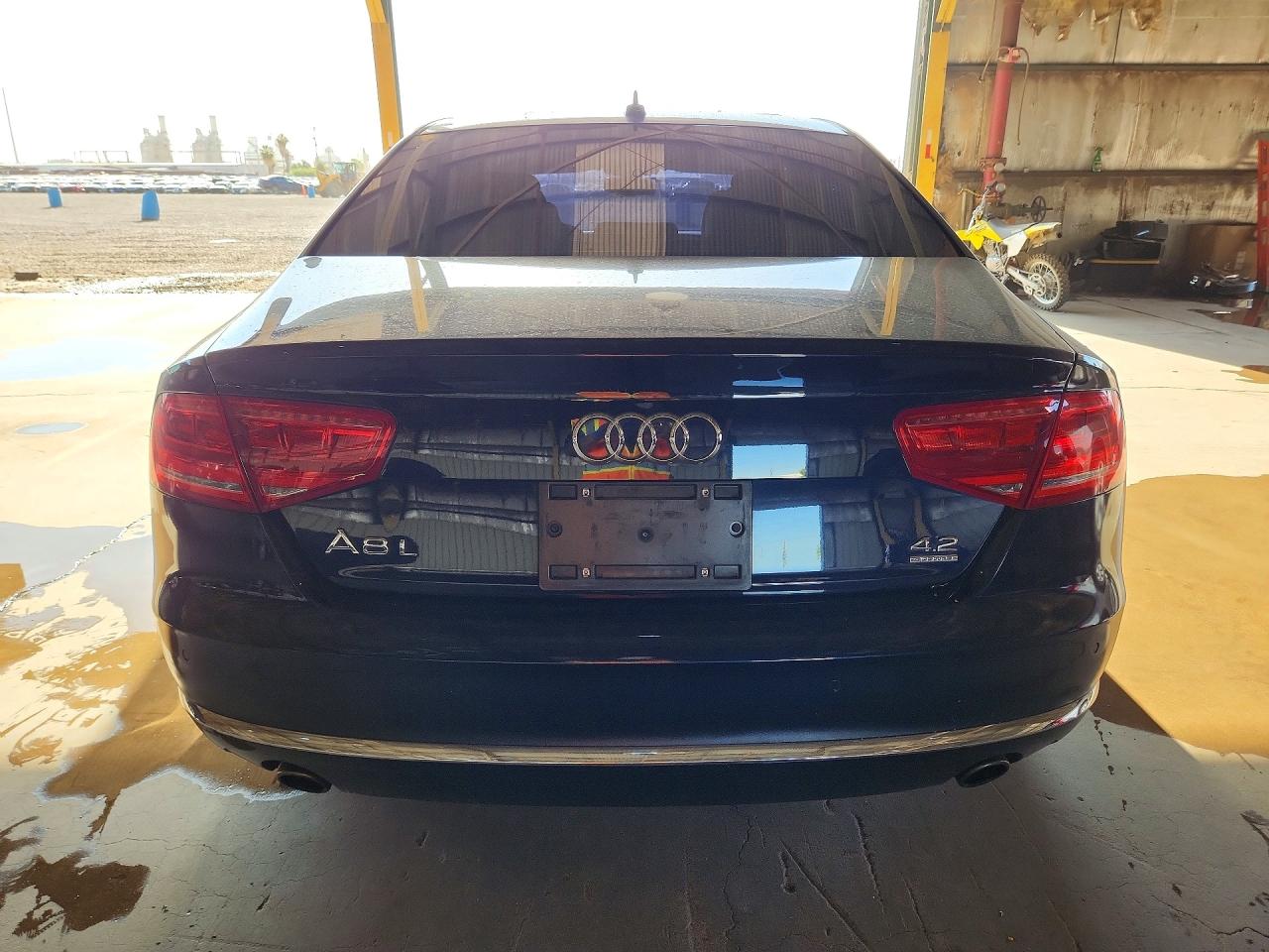 2012 Audi A8 L Quattro Синий vin: WAURVAFD4CN032530