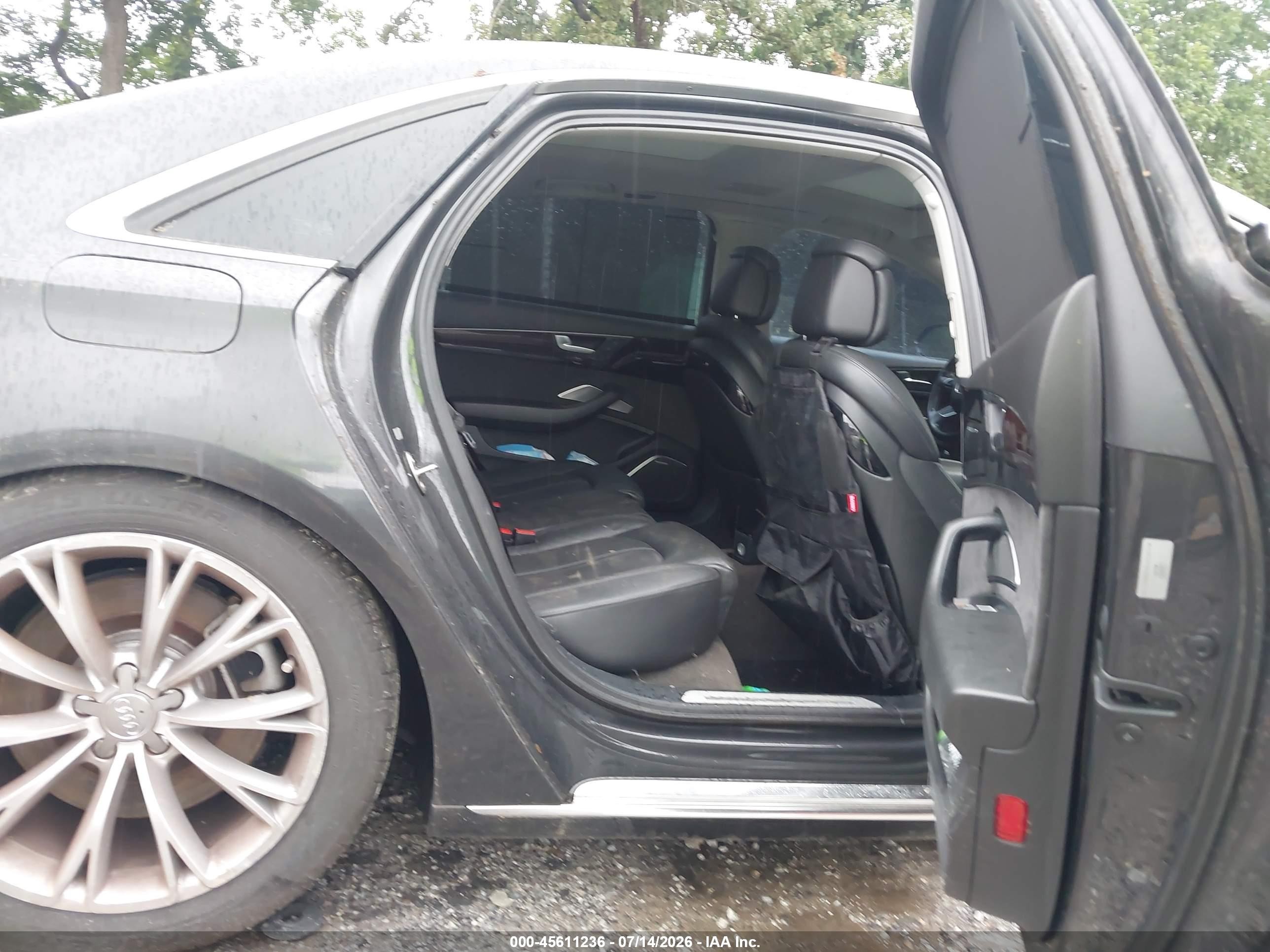 2011 Audi A8 L 4.2 Black vin: WAURVAFD5BN005156
