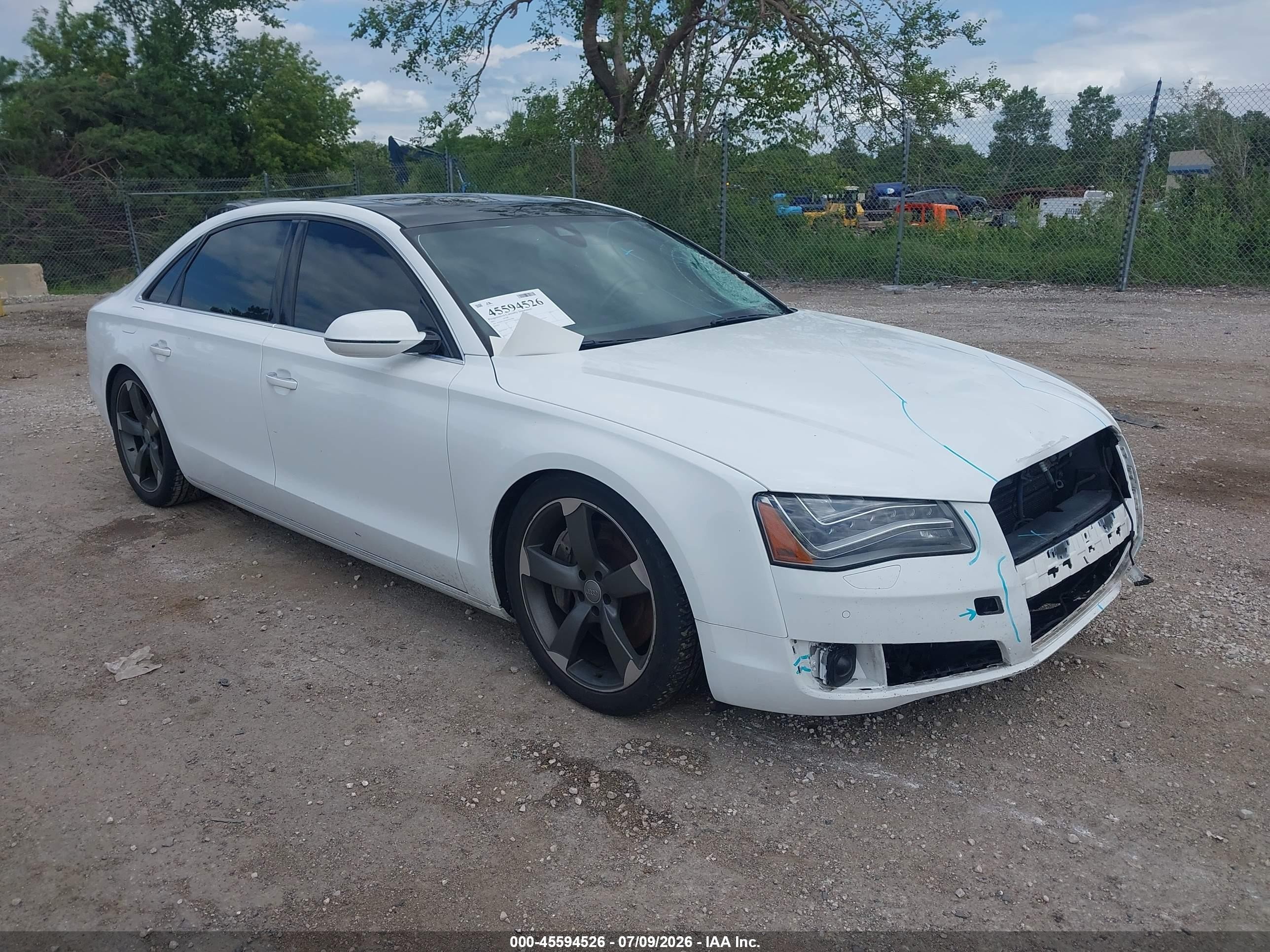 2011 Audi A8 L 4.2 White vin: WAURVAFD6BN011838