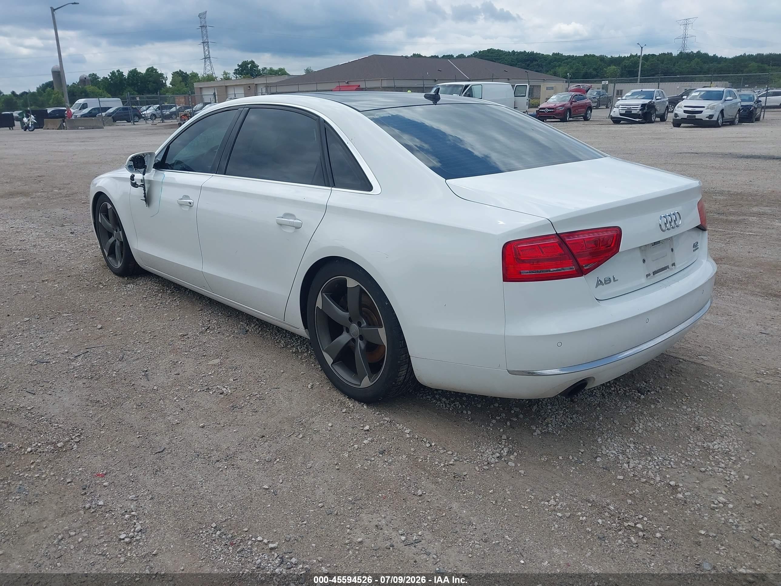 2011 Audi A8 L 4.2 White vin: WAURVAFD6BN011838