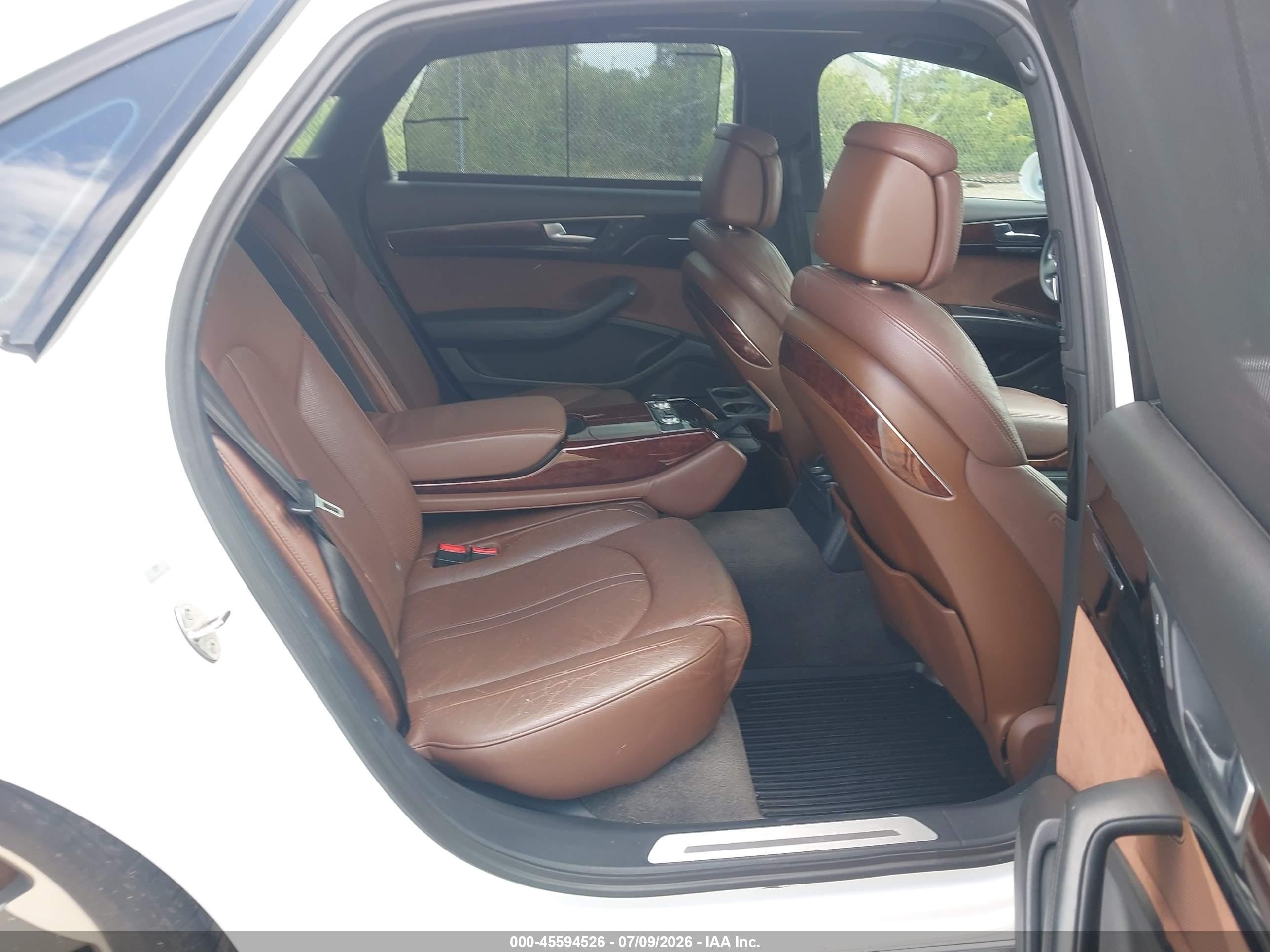 2011 Audi A8 L 4.2 White vin: WAURVAFD6BN011838