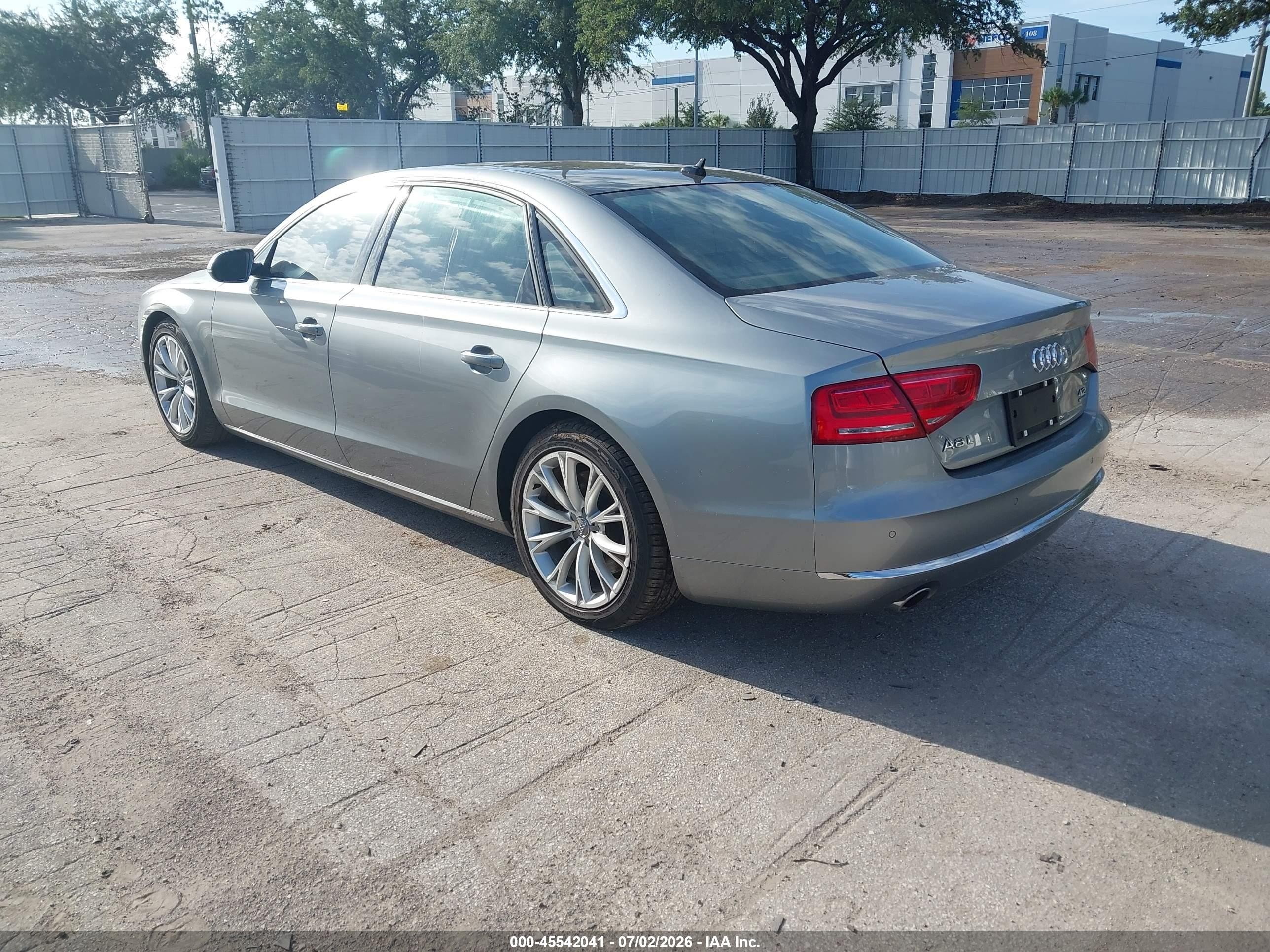 2011 Audi A8 L 4.2 Silver vin: WAURVAFD7BN005840