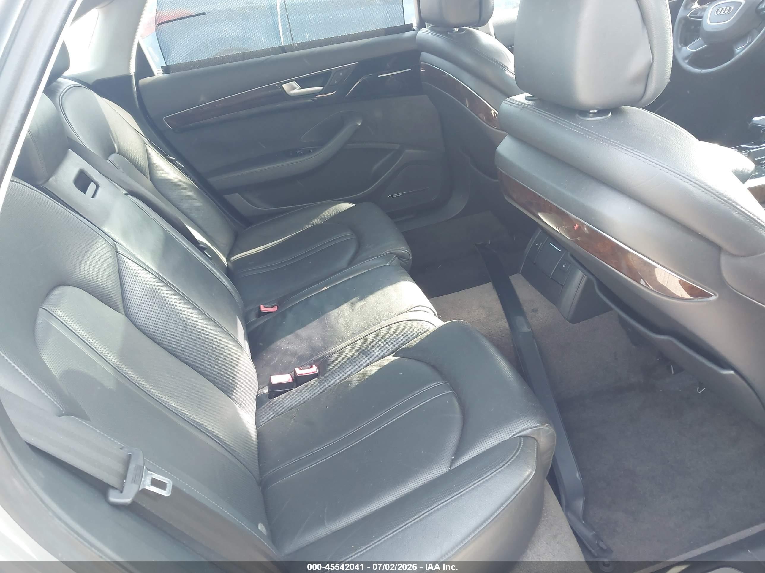 2011 Audi A8 L 4.2 Silver vin: WAURVAFD7BN005840