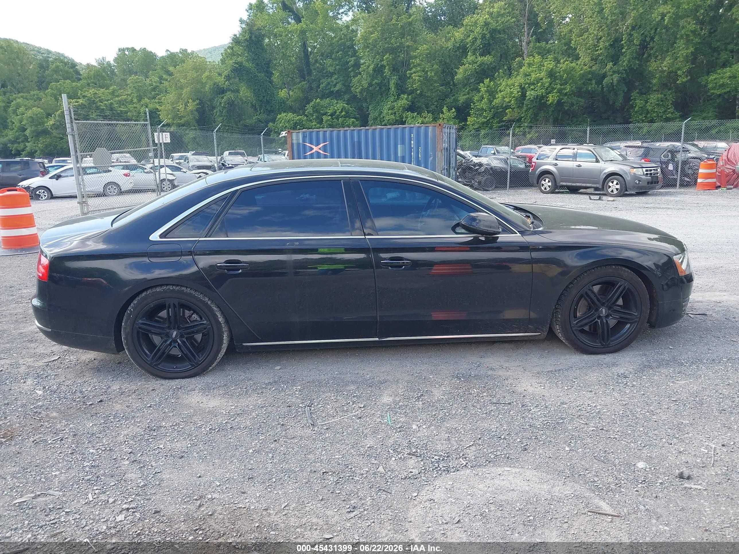 2011 Audi A8 L 4.2 Black vin: WAURVAFDXBN016654