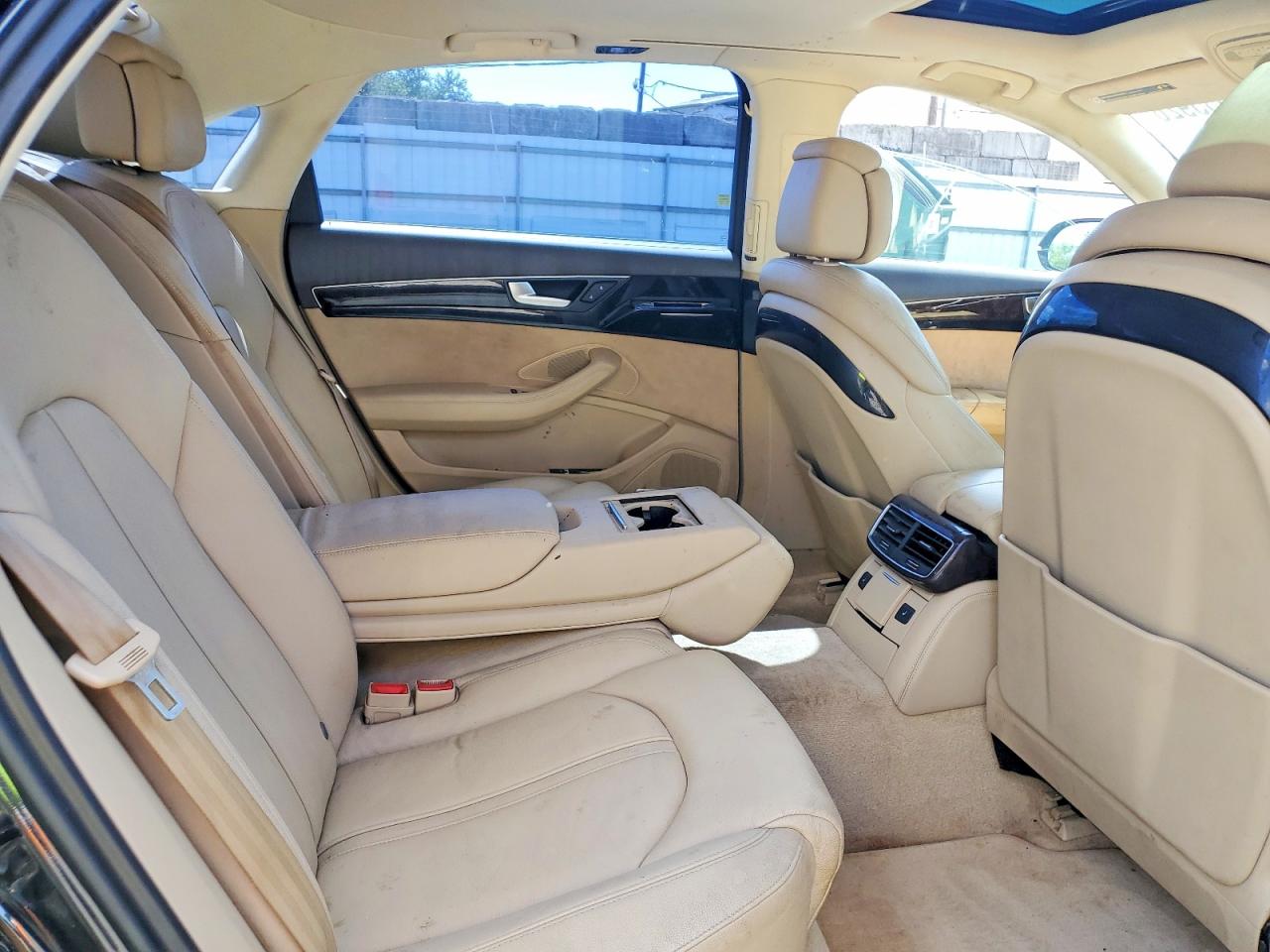 2012 Audi A8 L Quattro Black vin: WAURVAFDXCN005641