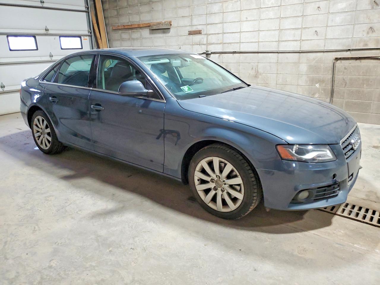 2009 Audi A4 Premium Plus Gray vin: WAUSF78K09N032532