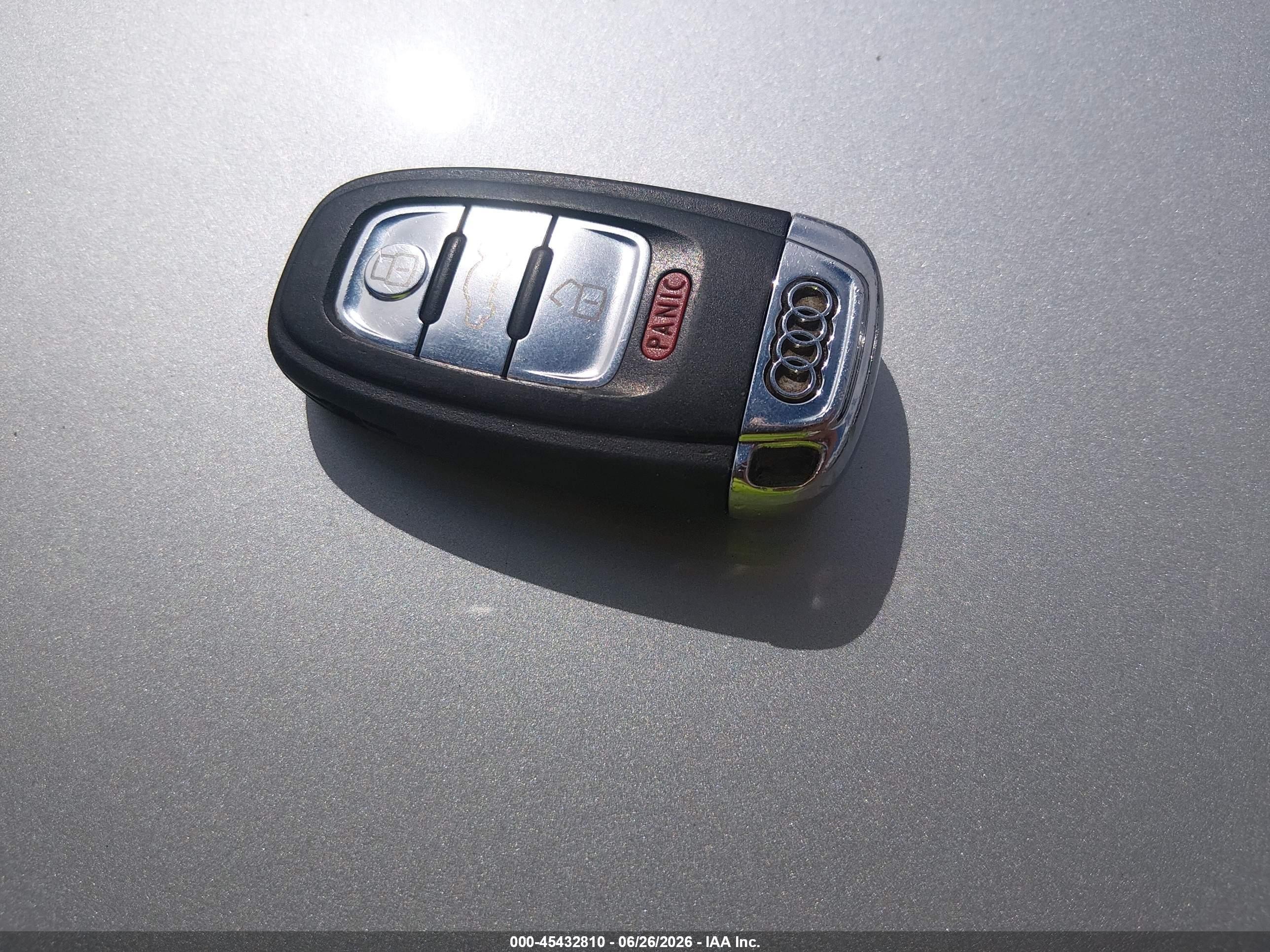 2009 Audi A4 2.0t Premium Серебряный vin: WAUSF78K29A078077