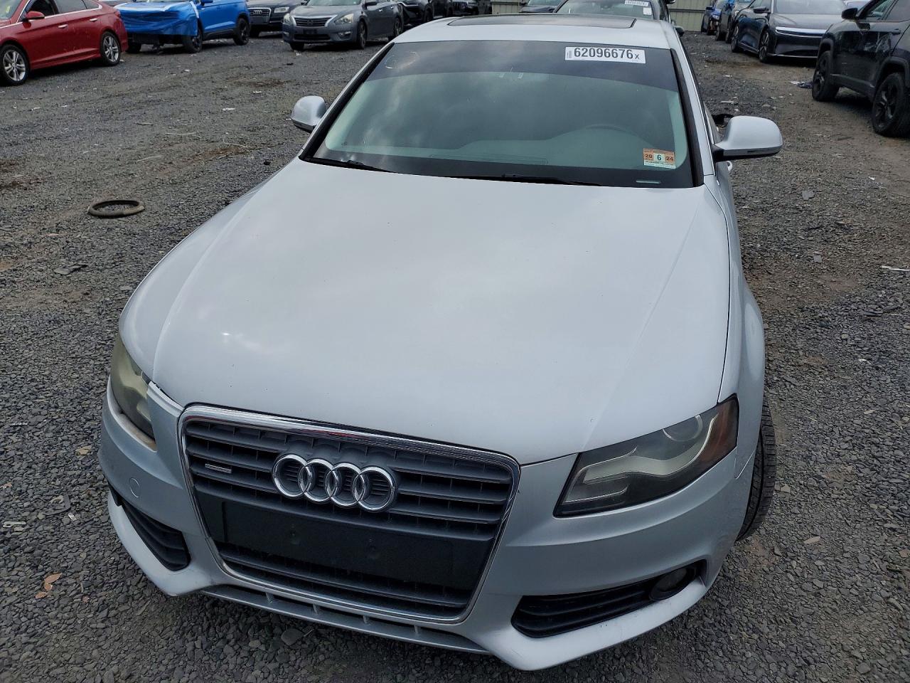 2009 Audi A4 Premium Plus Silver vin: WAUSF78K29N040132
