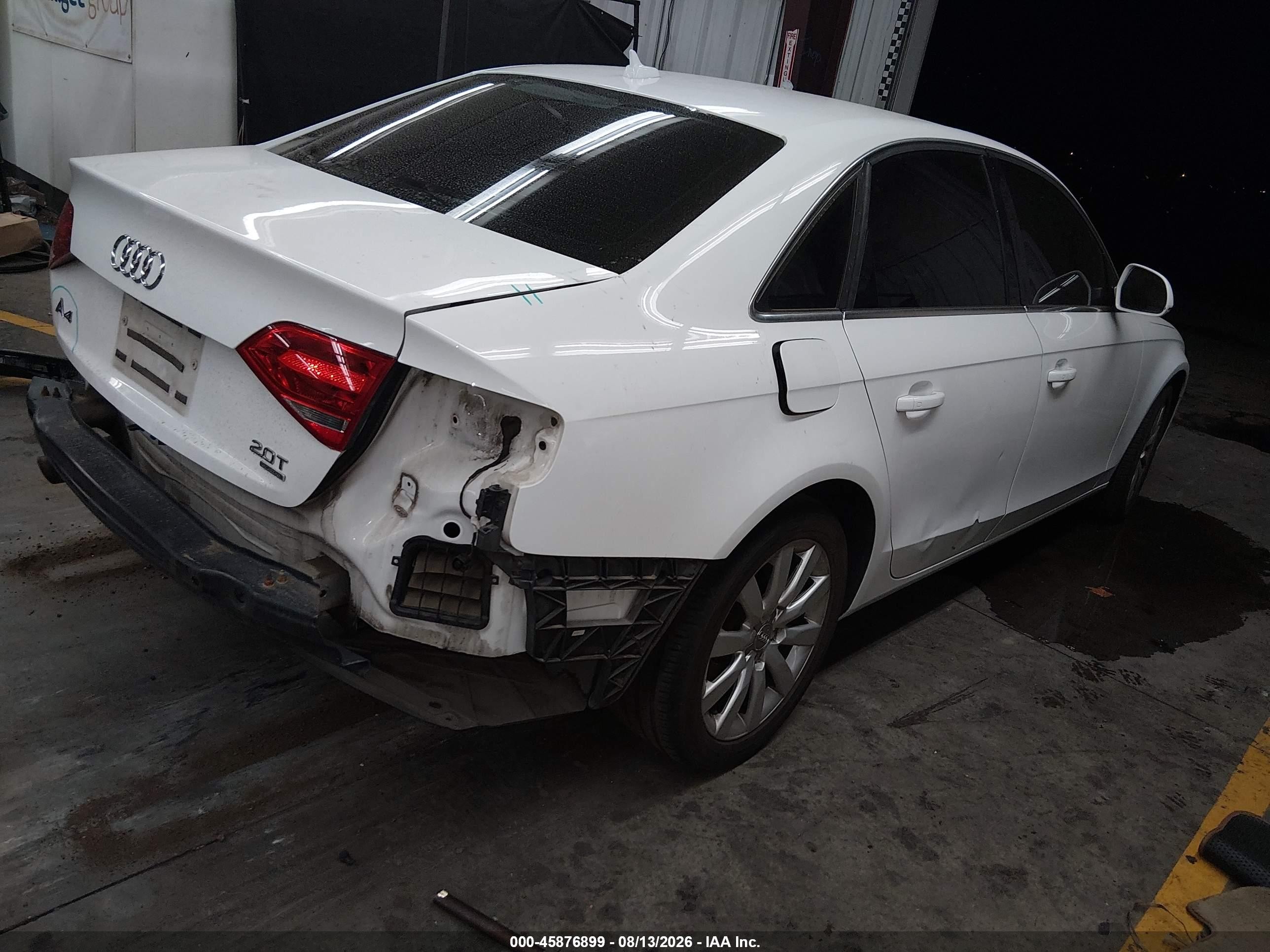 2009 Audi A4 2.0t Premium Белый vin: WAUSF78K49N053562