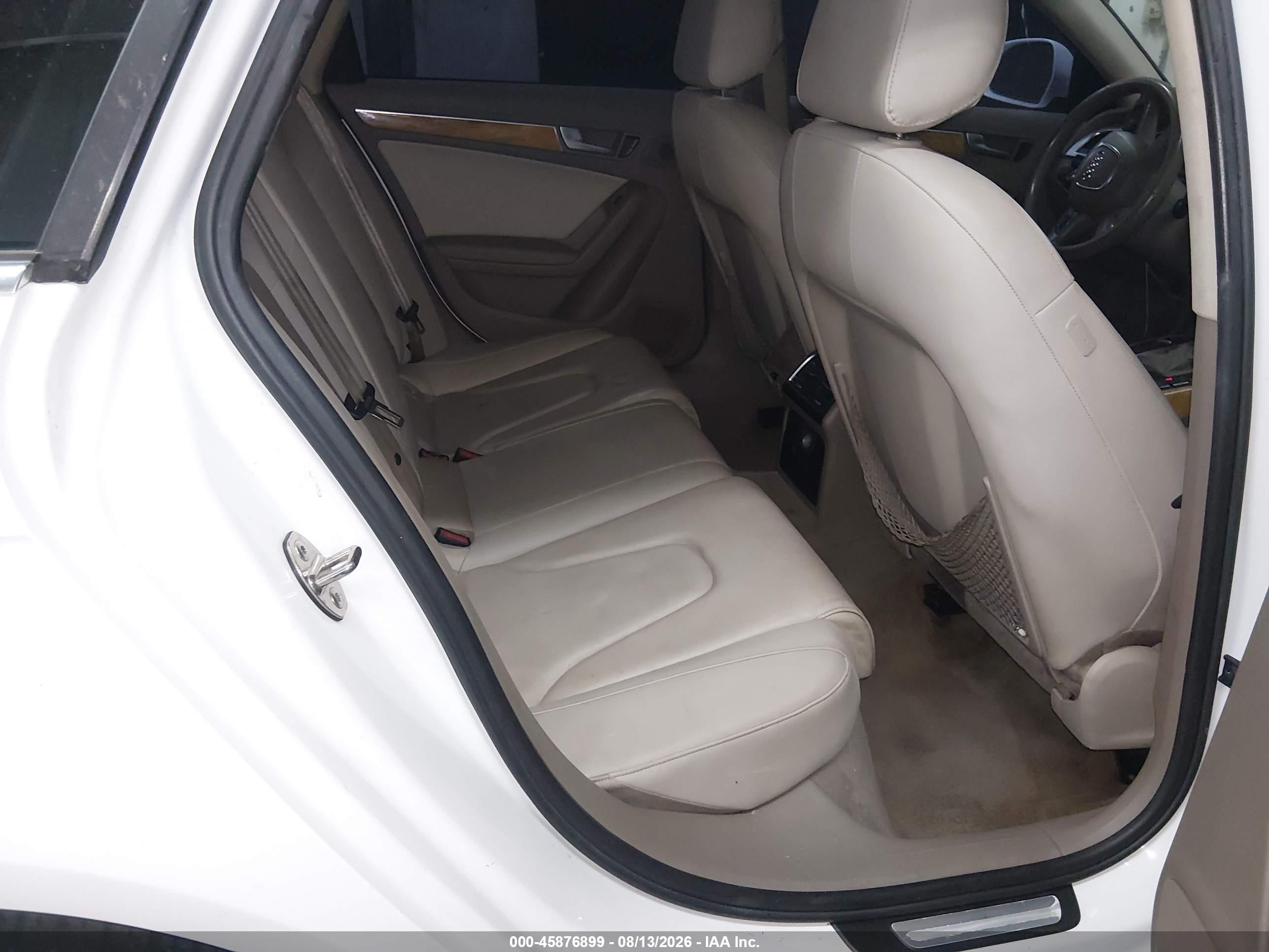 2009 Audi A4 2.0t Premium Белый vin: WAUSF78K49N053562
