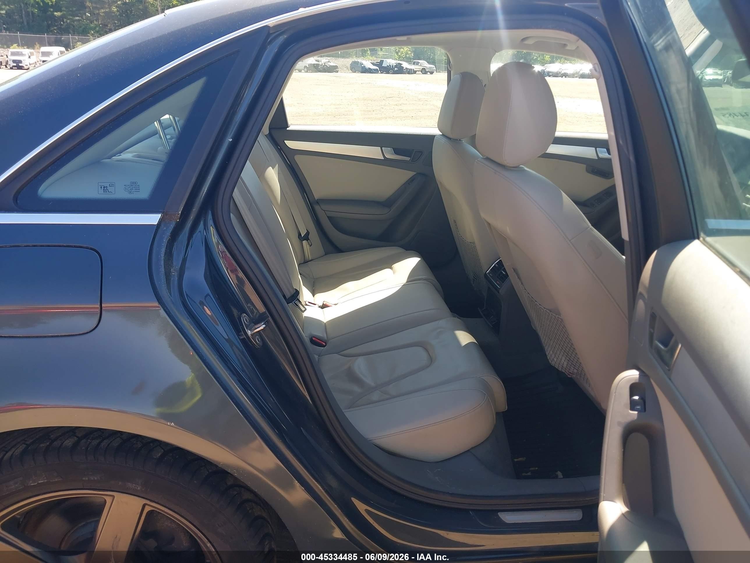 2009 Audi A4 2.0t Premium Gray vin: WAUSF78K59N023437