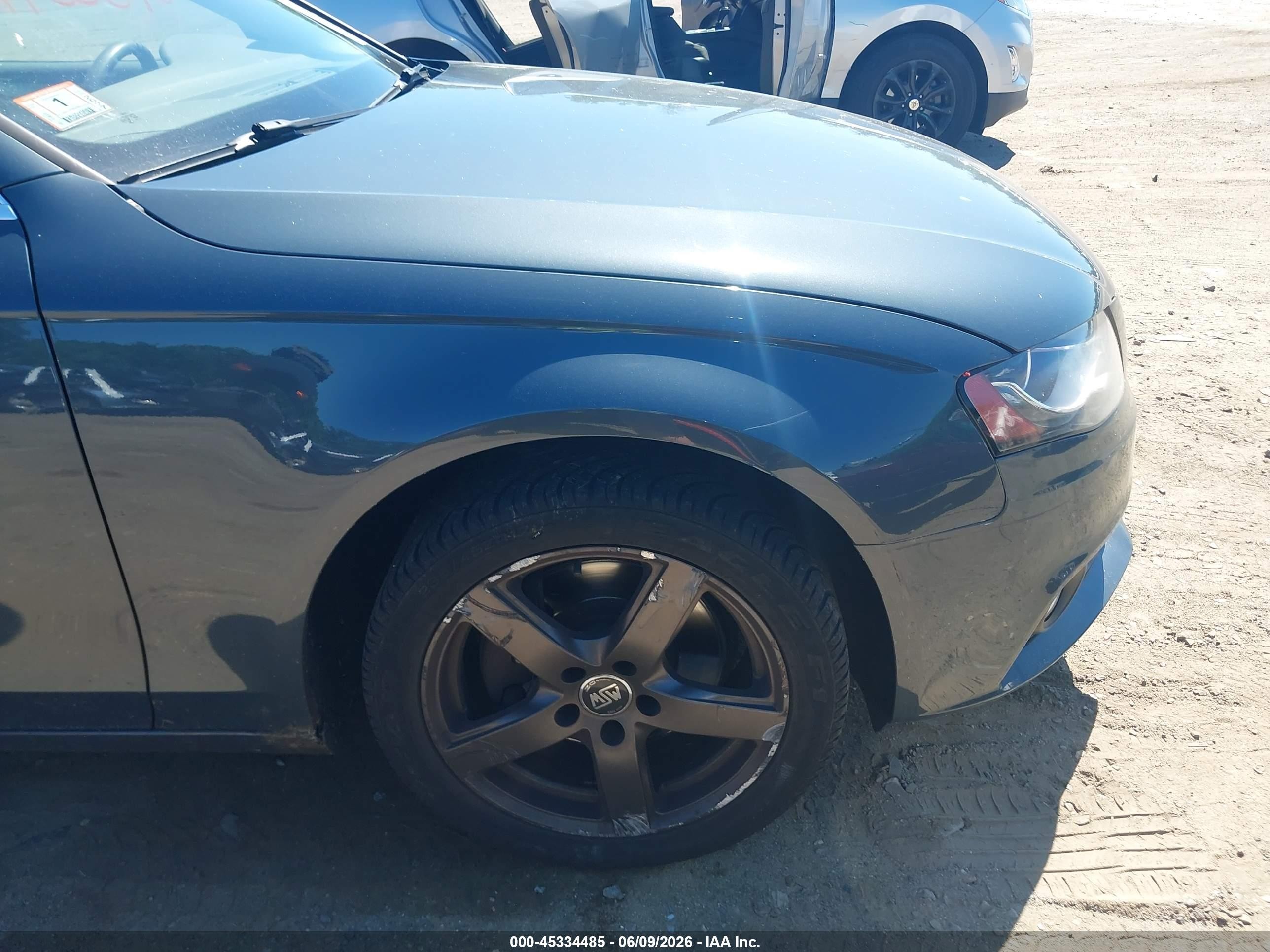 2009 Audi A4 2.0t Premium Gray vin: WAUSF78K59N023437