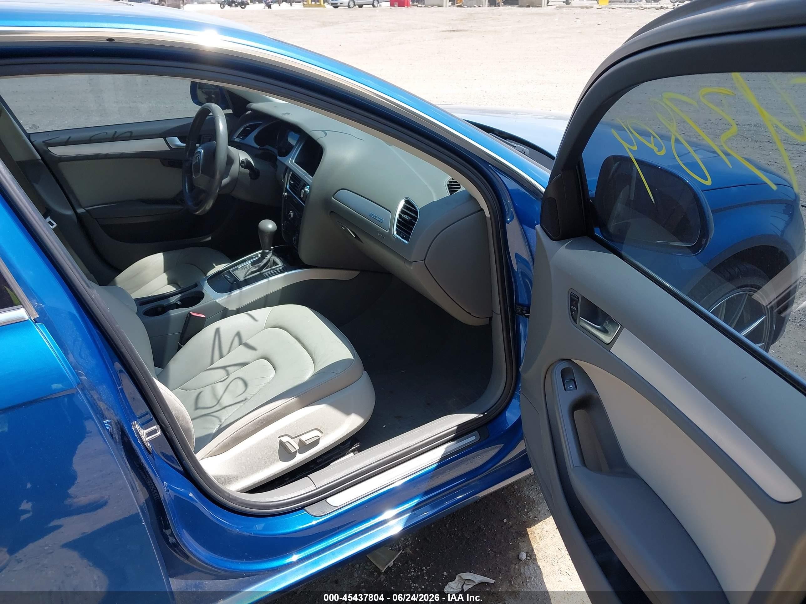 2009 Audi A4 2.0t Premium Blue vin: WAUSF78KX9N055929