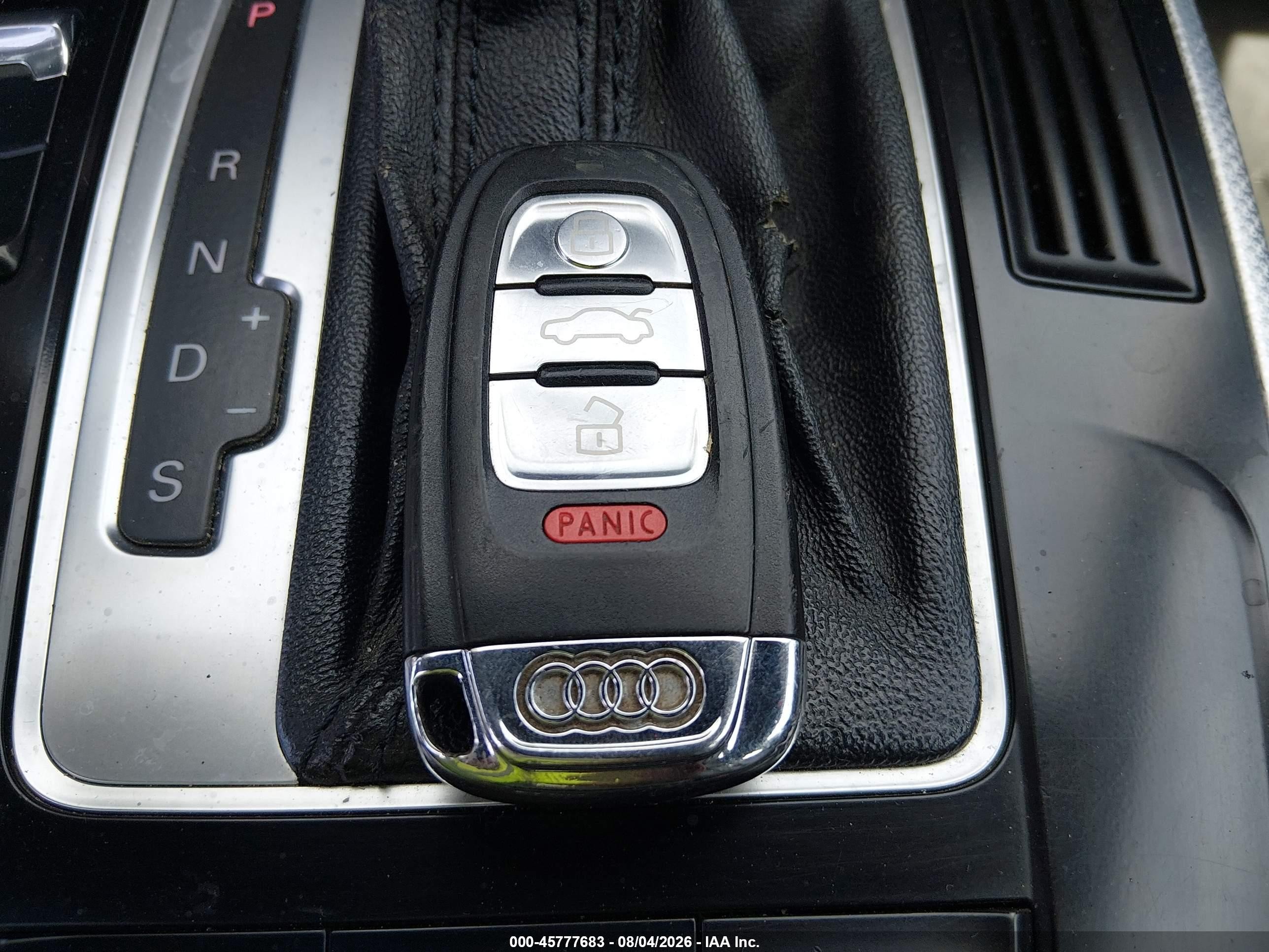 2011 Audi A4 2.0t Premium Silver vin: WAUSFAFL0BA016885
