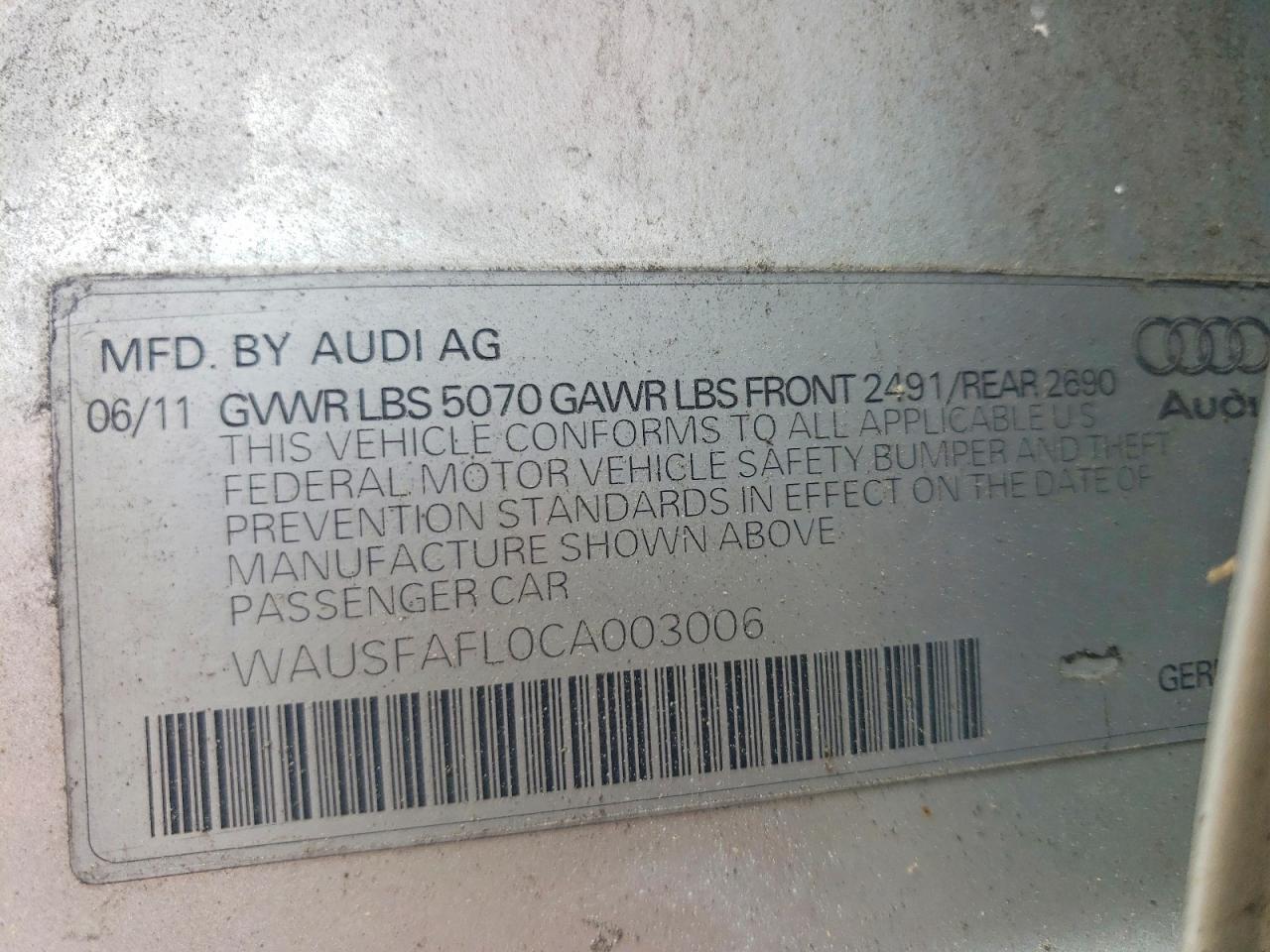 2012 Audi A4 Premium Серебряный vin: WAUSFAFL0CA003006