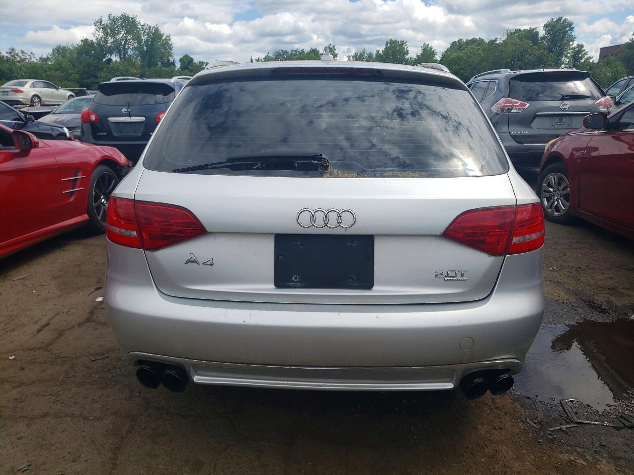 2012 Audi A4 Premium Серебряный vin: WAUSFAFL0CA003006