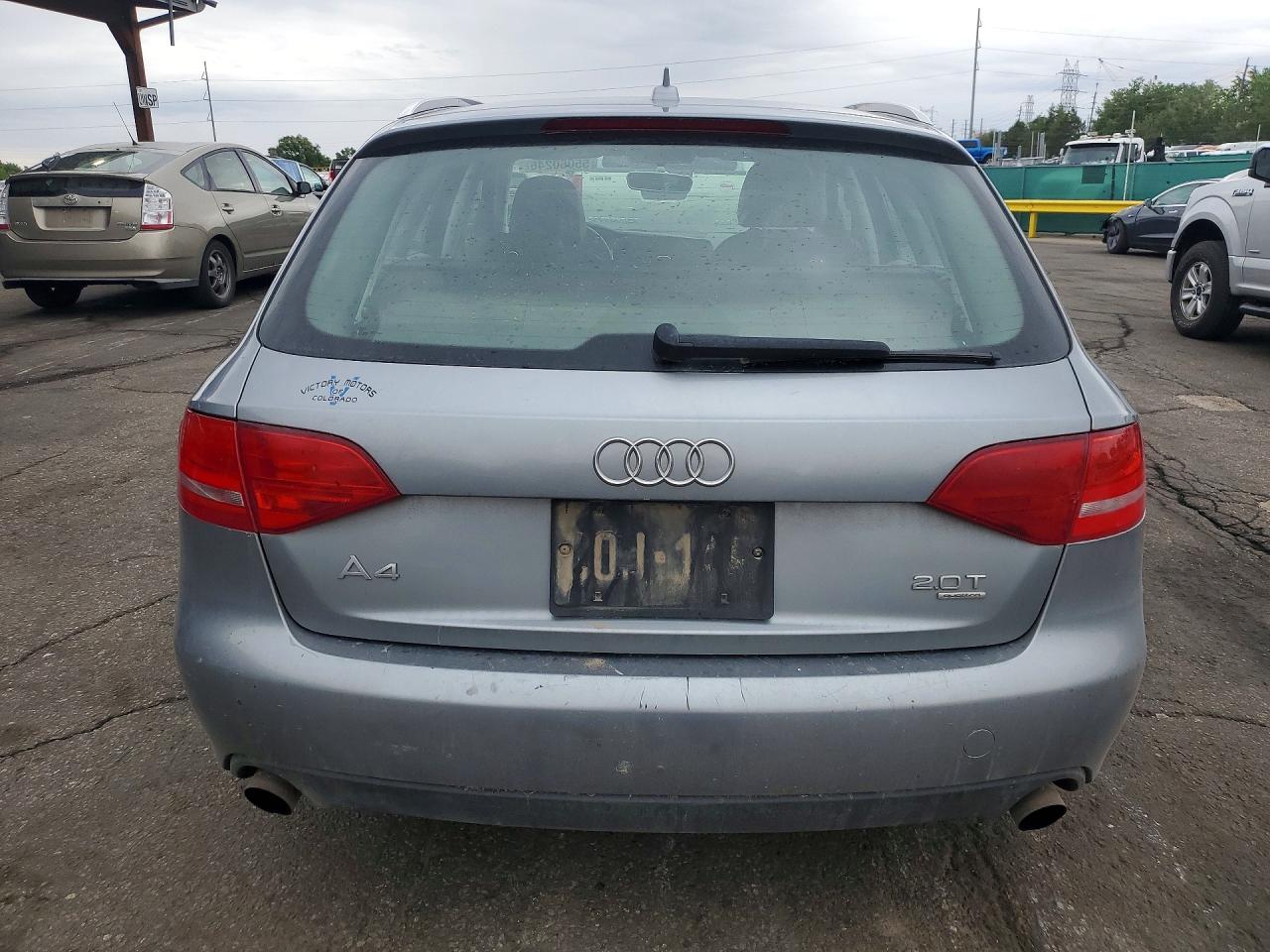 2010 Audi A4 Premium Gray vin: WAUSFAFL3AA177696