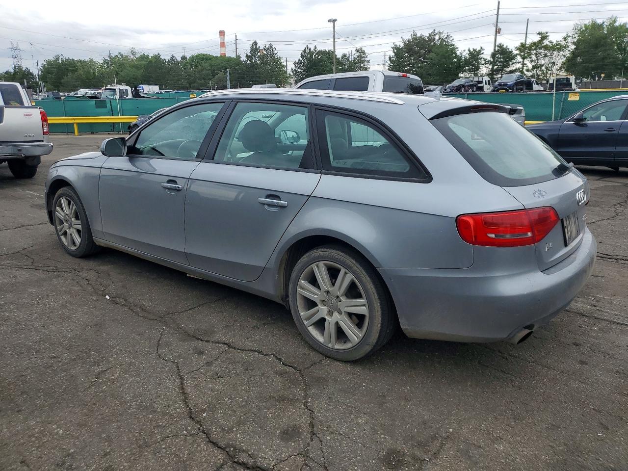 2010 Audi A4 Premium Gray vin: WAUSFAFL3AA177696
