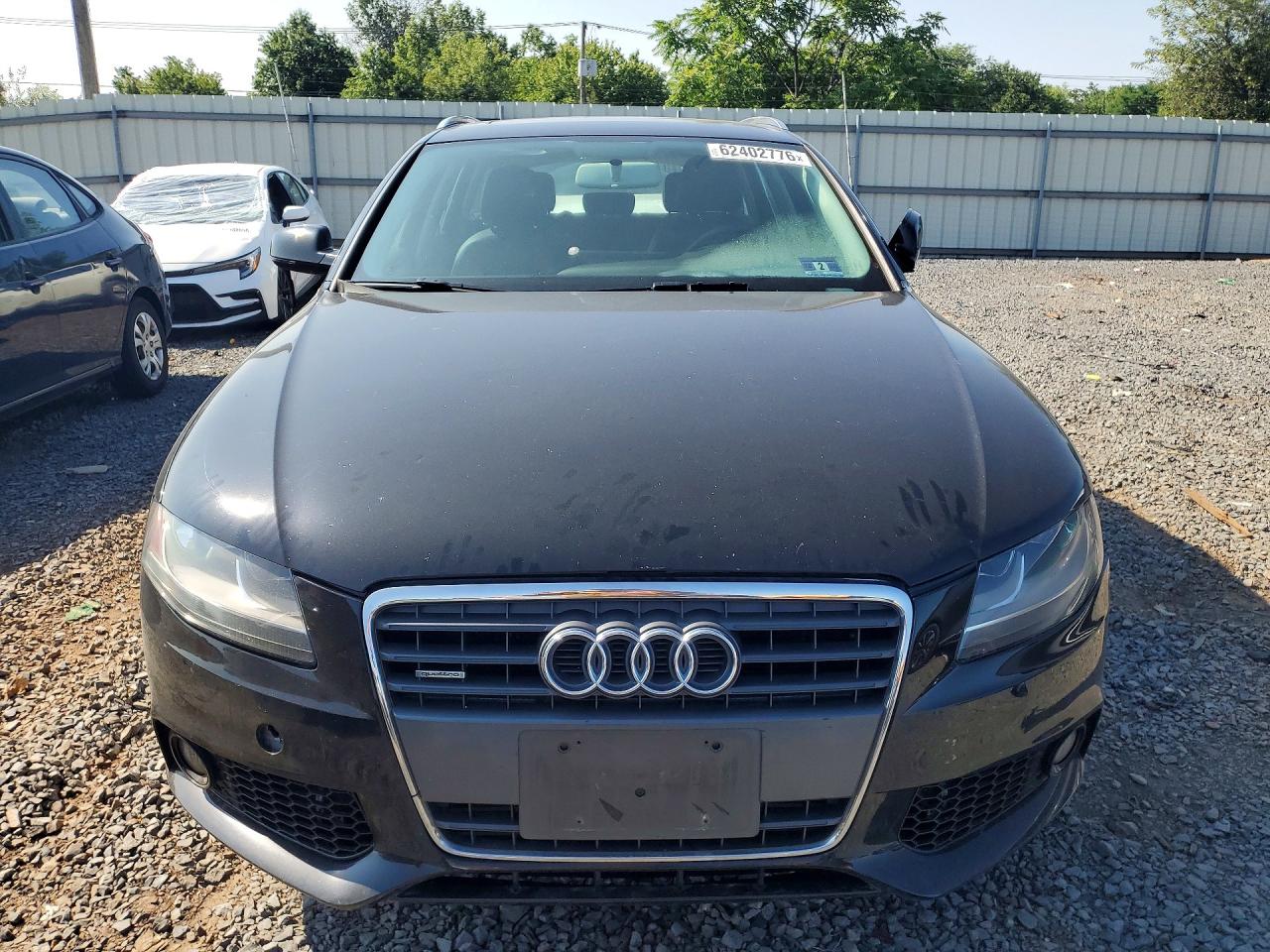 2011 Audi A4 Premium Черный vin: WAUSFAFL3BA161452