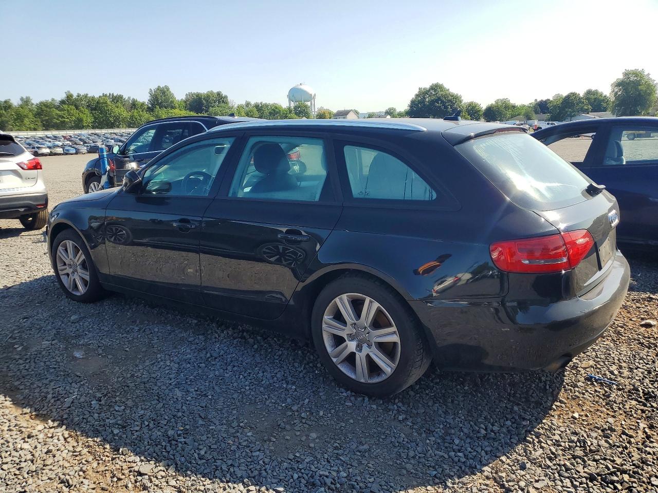 2011 Audi A4 Premium Черный vin: WAUSFAFL3BA161452