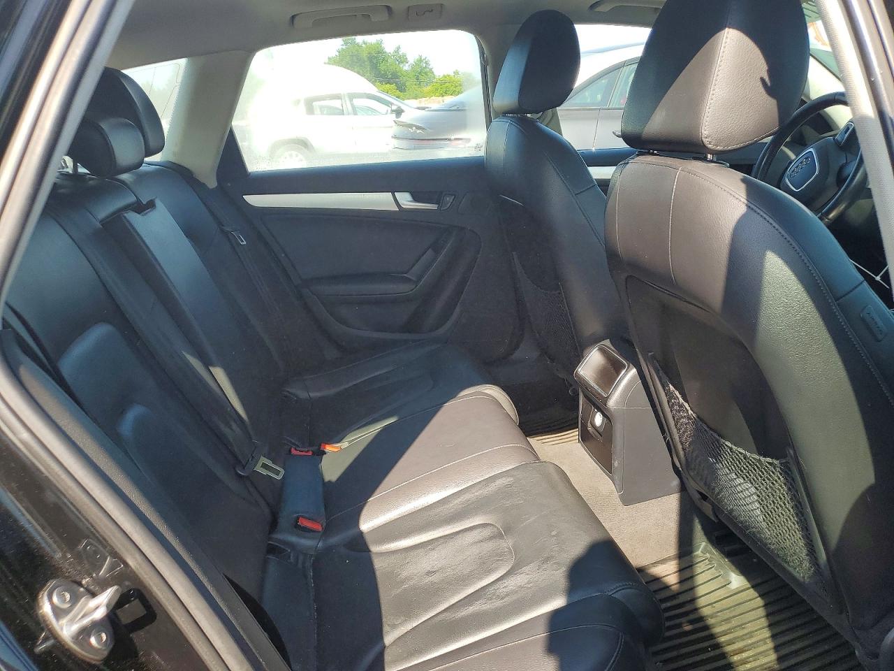 2011 Audi A4 Premium Черный vin: WAUSFAFL3BA161452