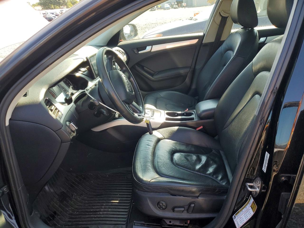 2011 Audi A4 Premium Черный vin: WAUSFAFL3BA161452