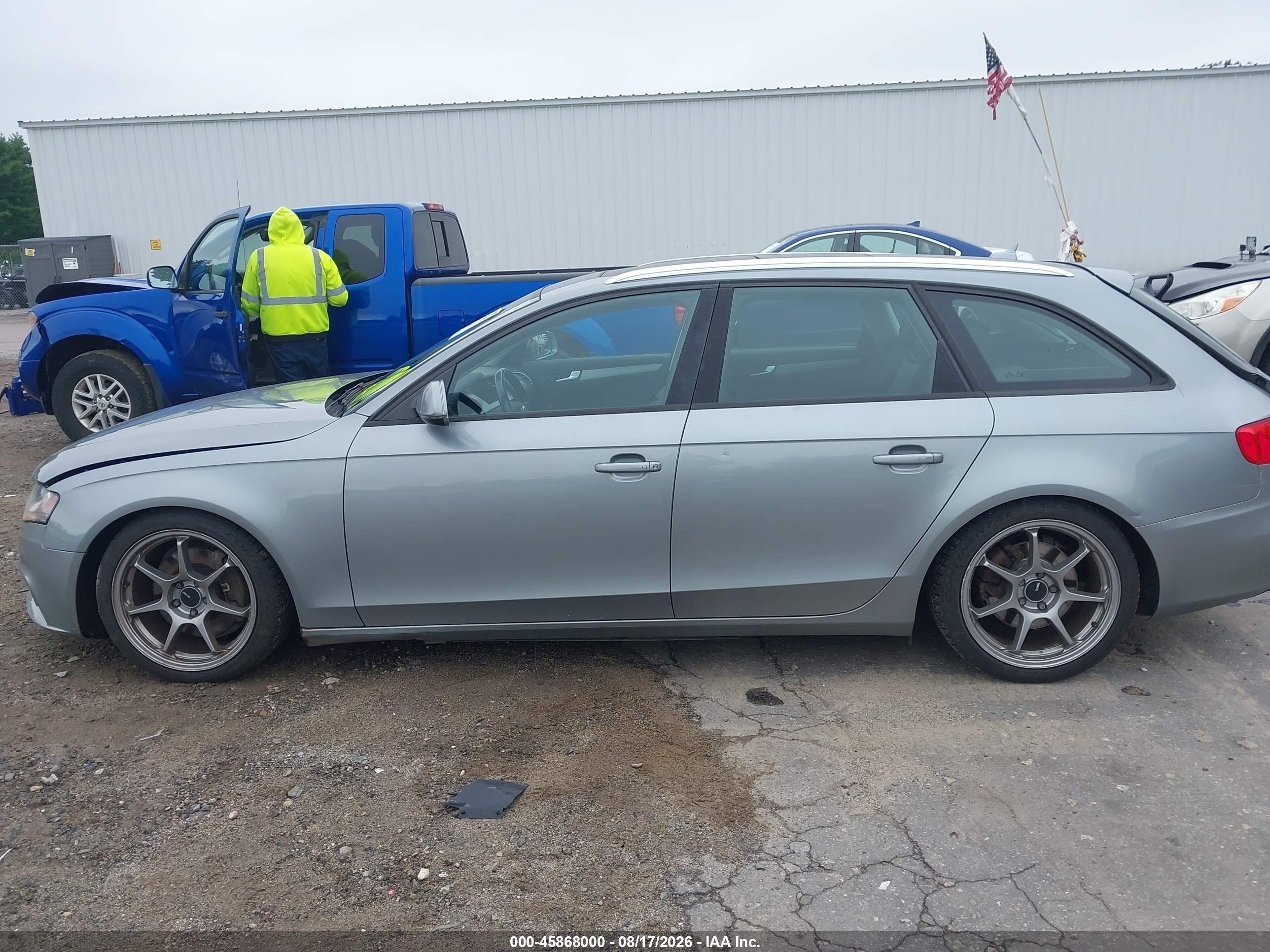 2011 Audi A4 2.0t Premium Gray vin: WAUSFAFL4BA080007