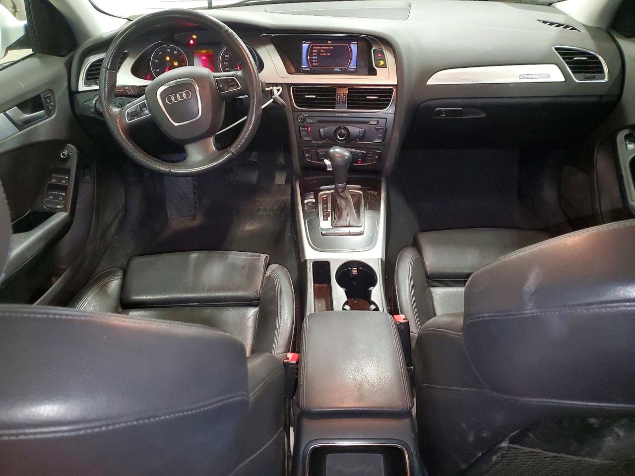 2010 Audi A4 Premium White vin: WAUSFAFL6AA008076