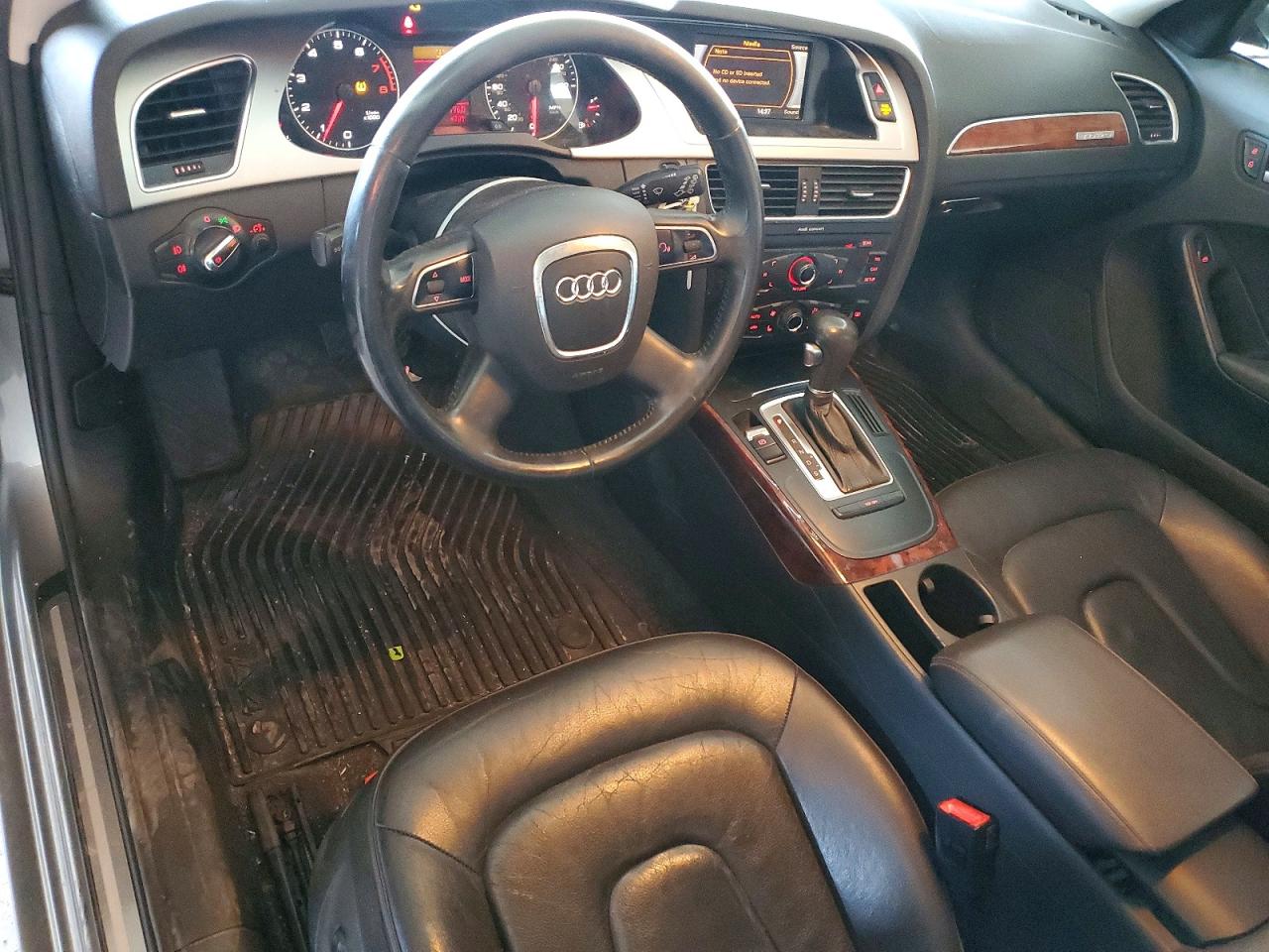 2010 Audi A4 Premium Серый vin: WAUSFAFL8AA140482