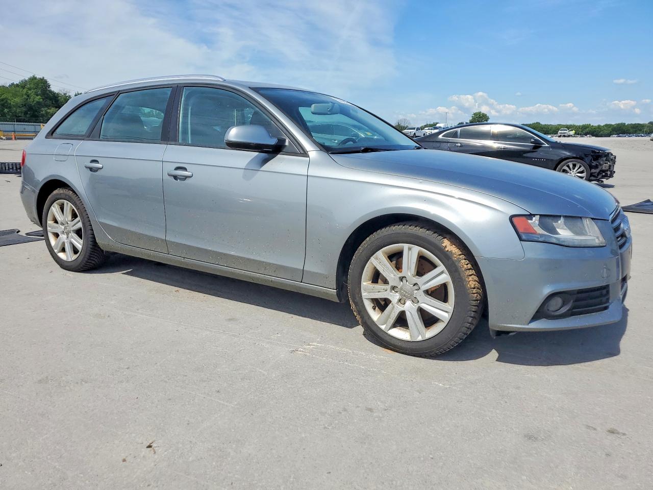 2011 Audi A4 Premium Silver vin: WAUSFAFL8BA080043