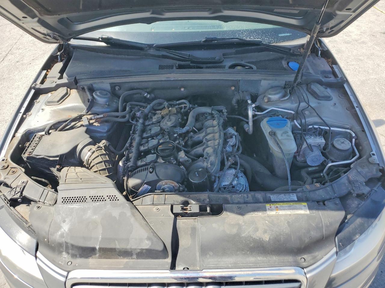 2011 Audi A4 Premium Silver vin: WAUSFAFL8BA080043
