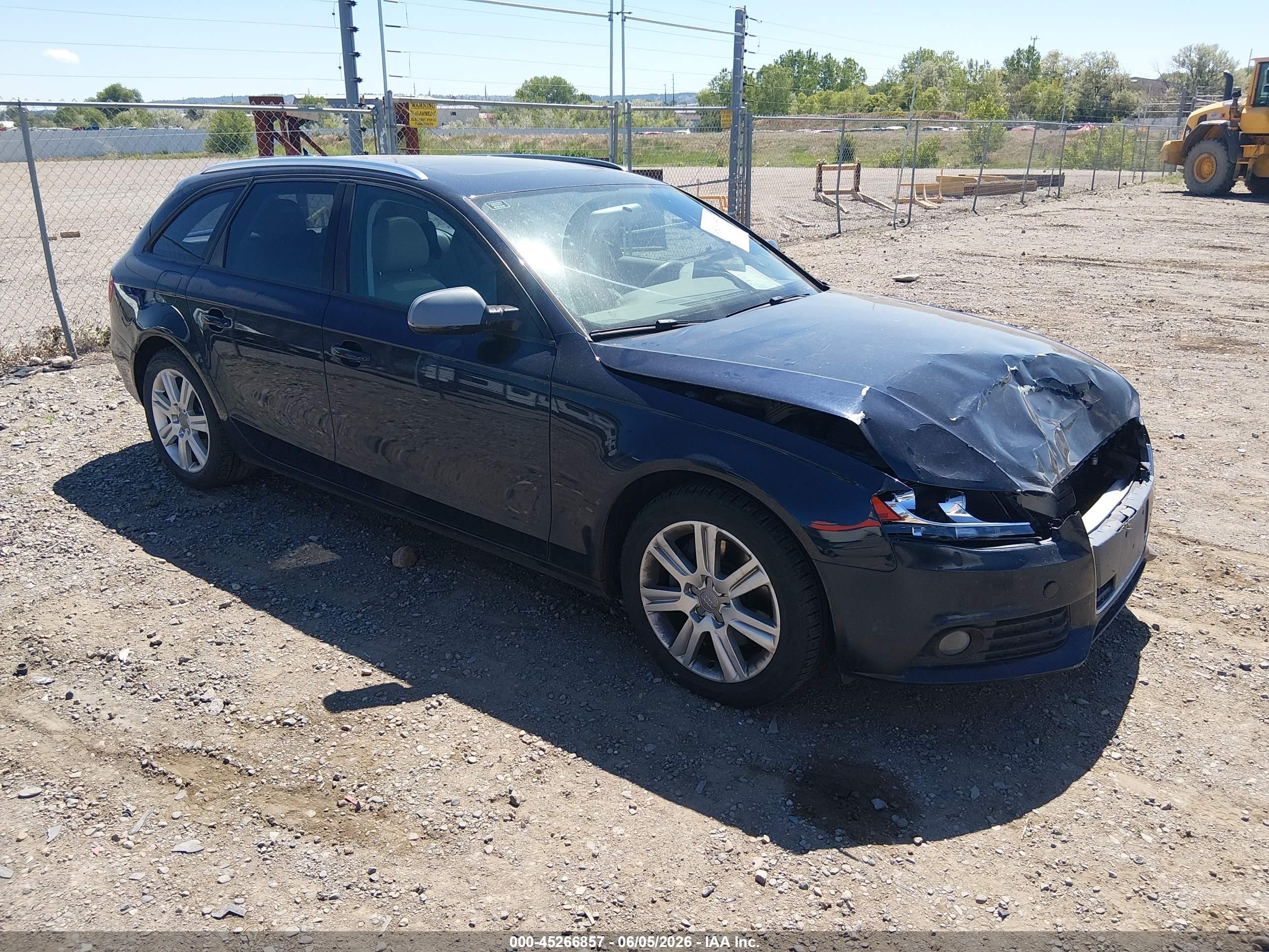 2011 Audi A4 2.0t Premium Черный vin: WAUSFAFLXBA053555