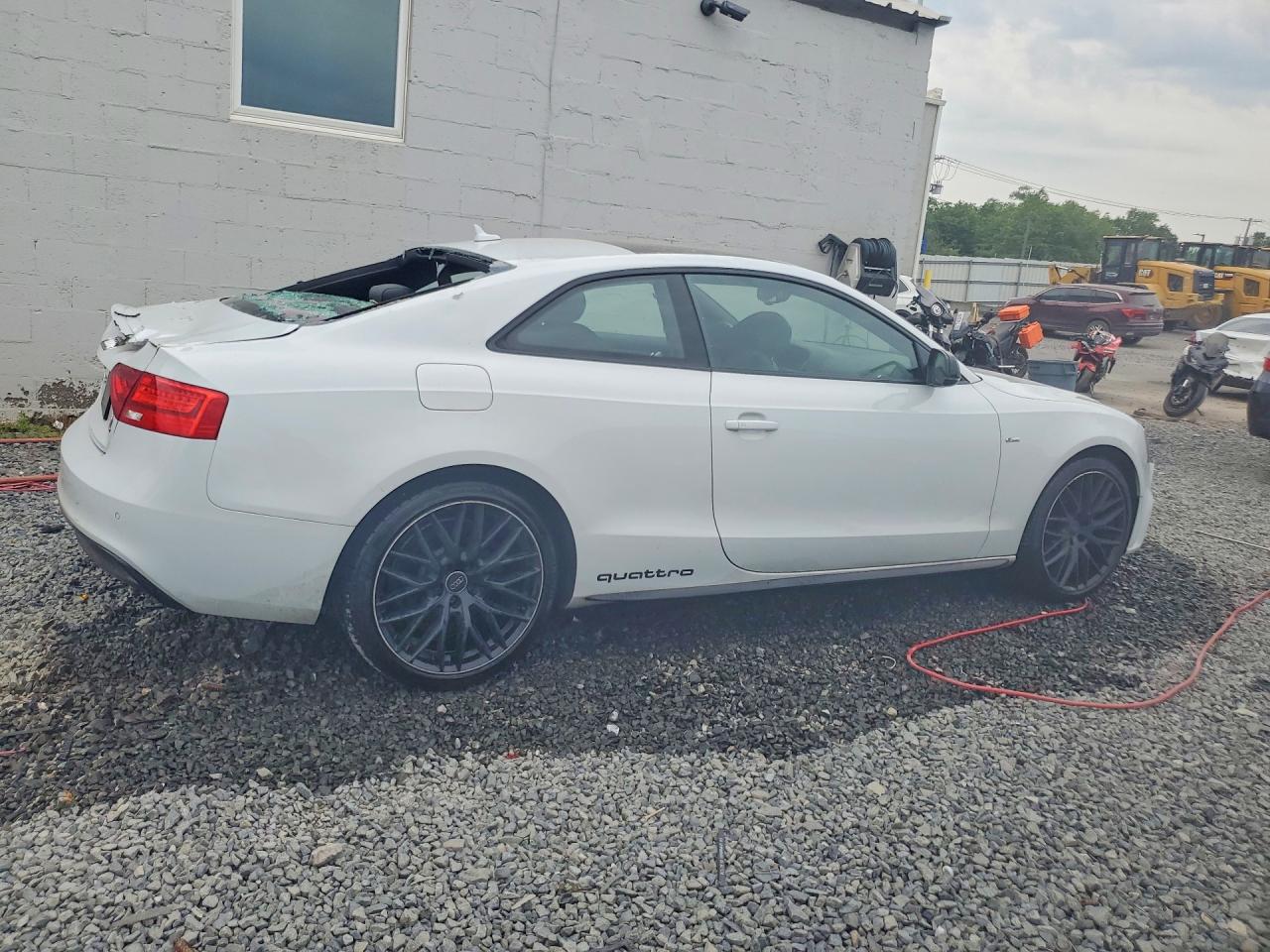 2015 Audi A5 Premium Plus White vin: WAUSFAFR9FA049703