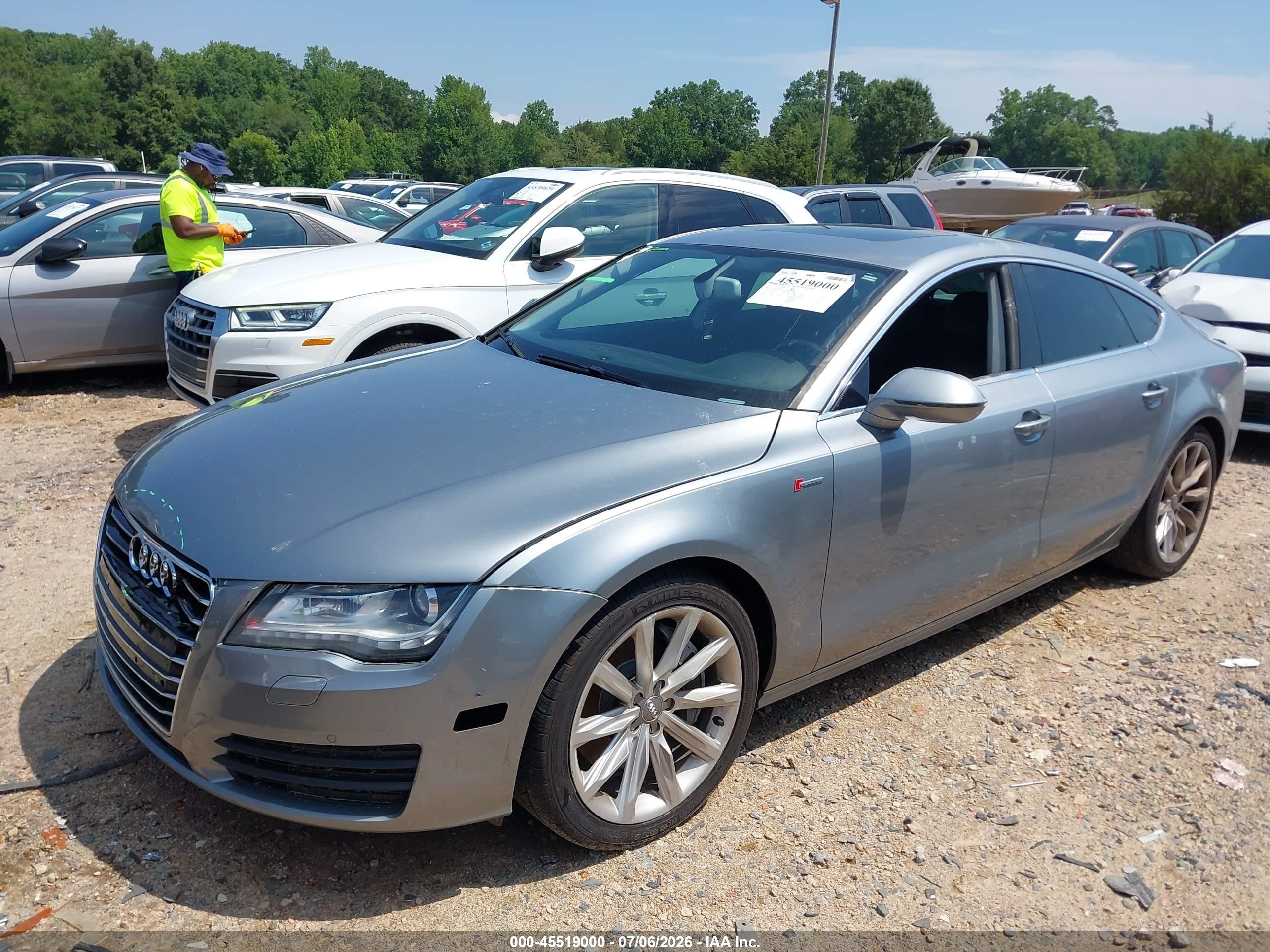 2012 Audi A7 3.0 Premium Plus Silver vin: WAUSGAFC0CN001536