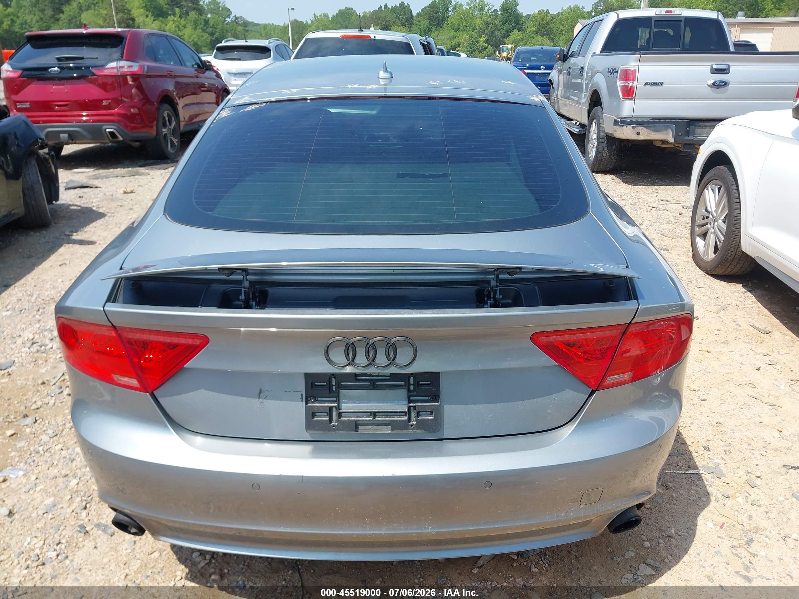 2012 Audi A7 3.0 Premium Plus Silver vin: WAUSGAFC0CN001536