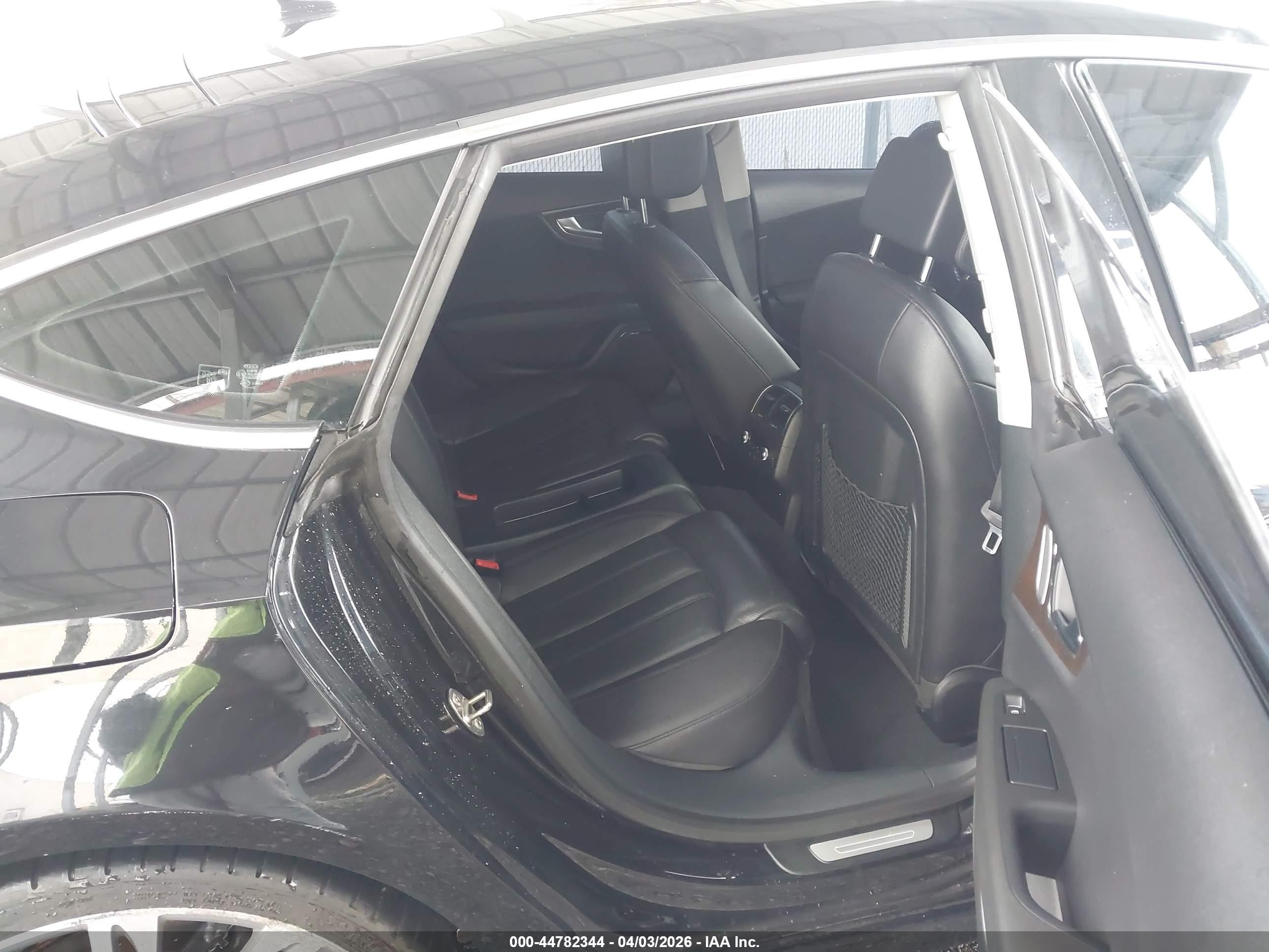 2012 Audi A7 Premium Black vin: WAUSGAFC4CN015035