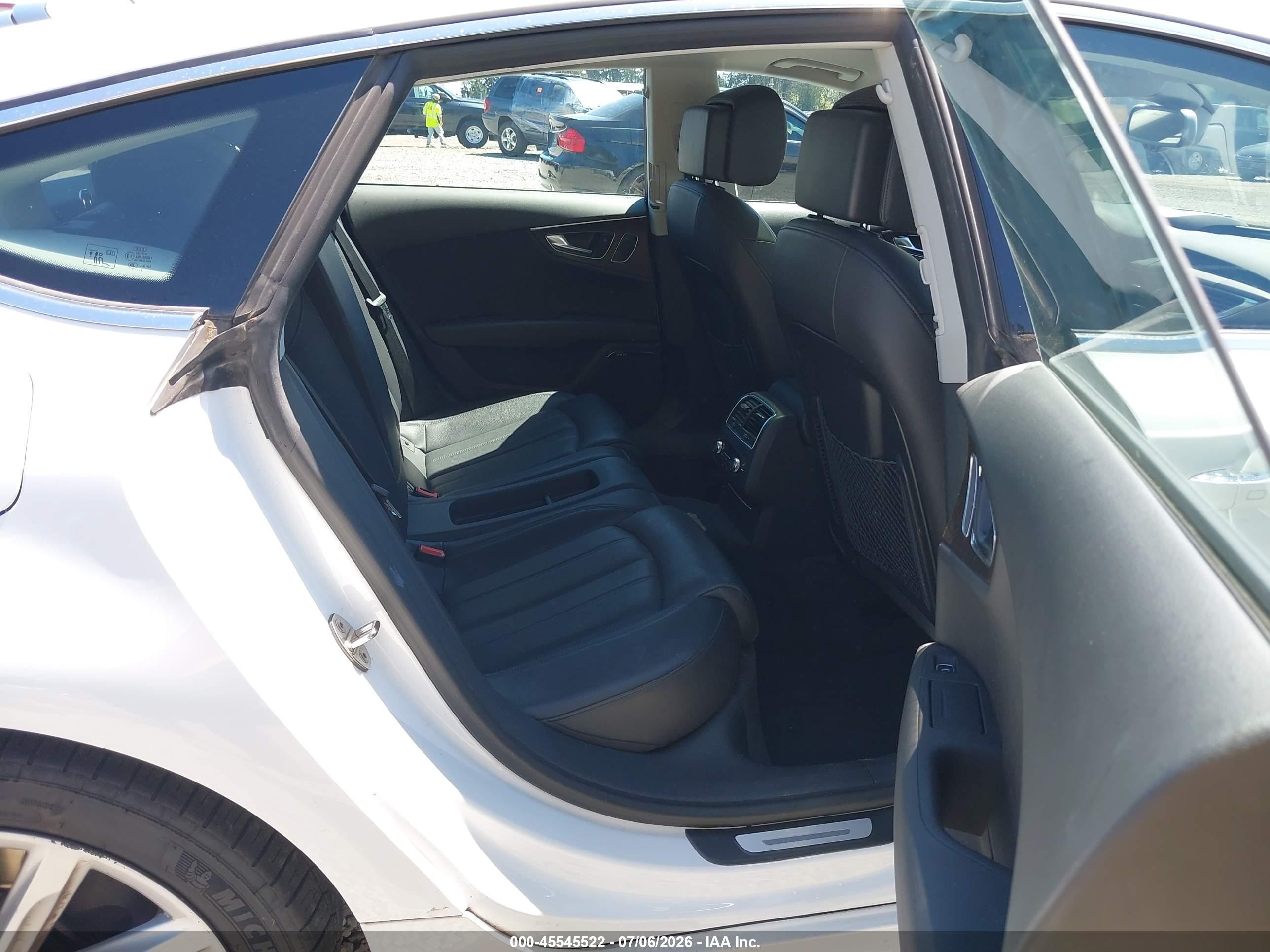 2012 Audi A7 3.0 Prestige White vin: WAUSGAFC5CN018655