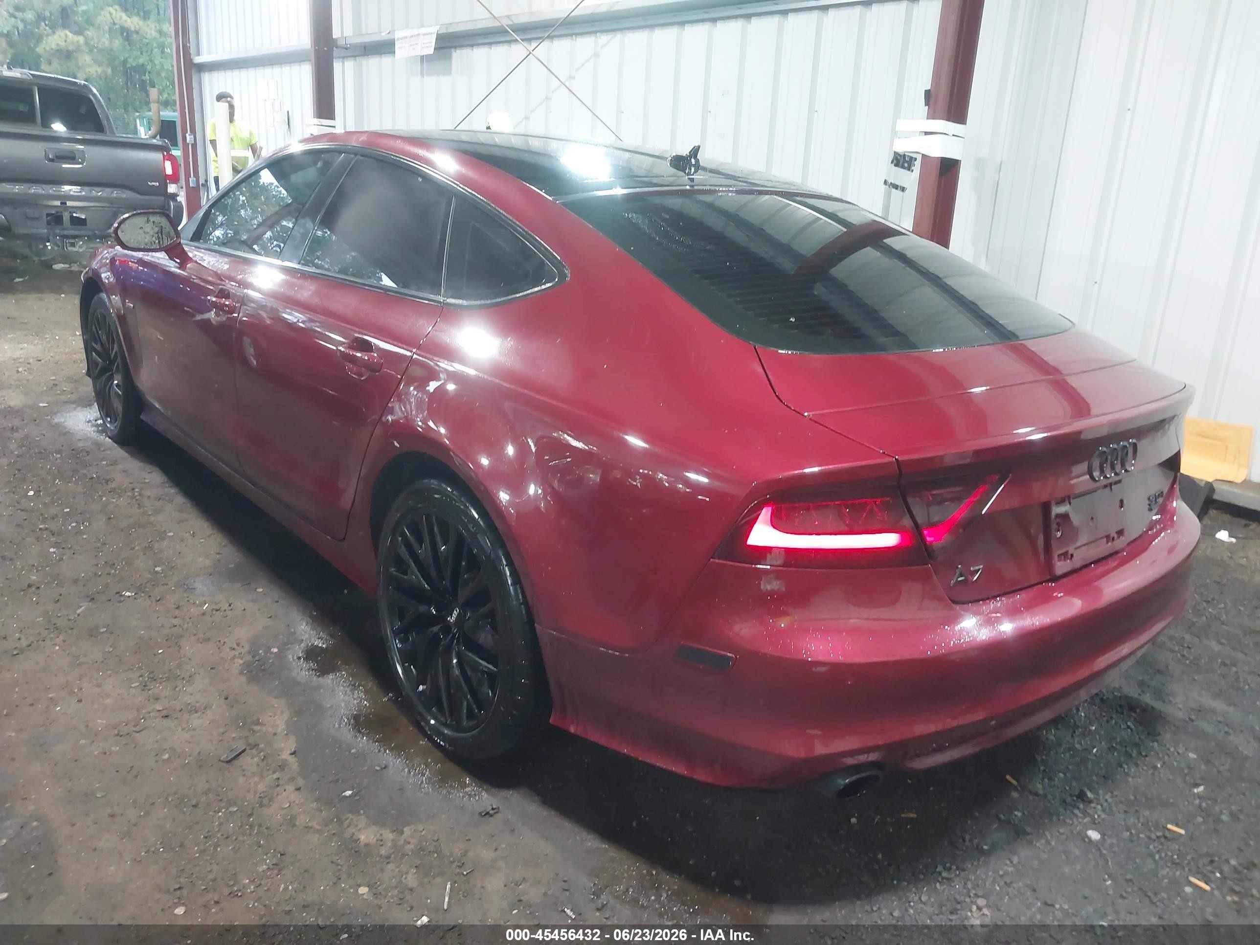 2012 Audi A7 3.0 Prestige Red vin: WAUSGAFC9CN004872