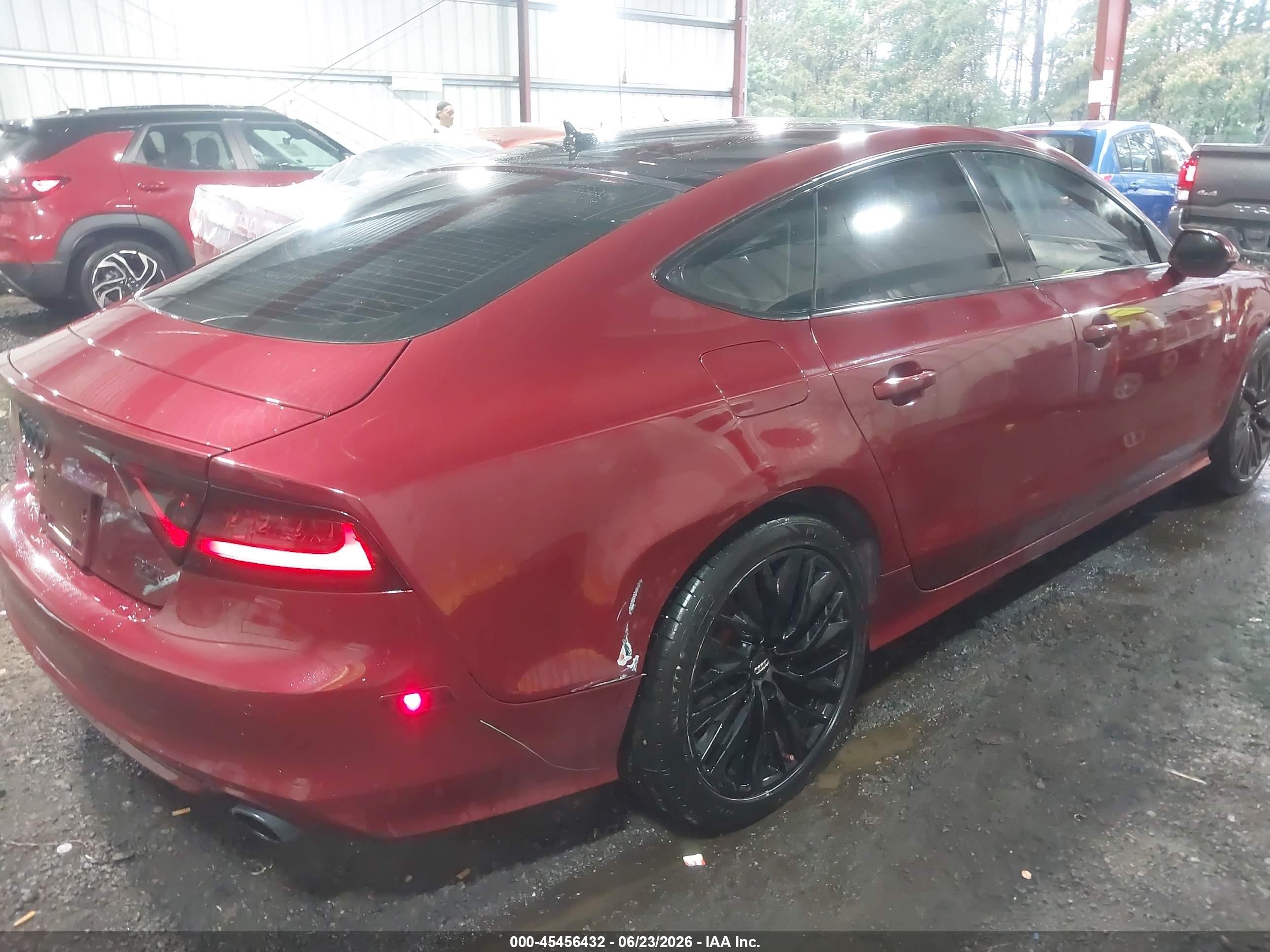 2012 Audi A7 3.0 Prestige Red vin: WAUSGAFC9CN004872