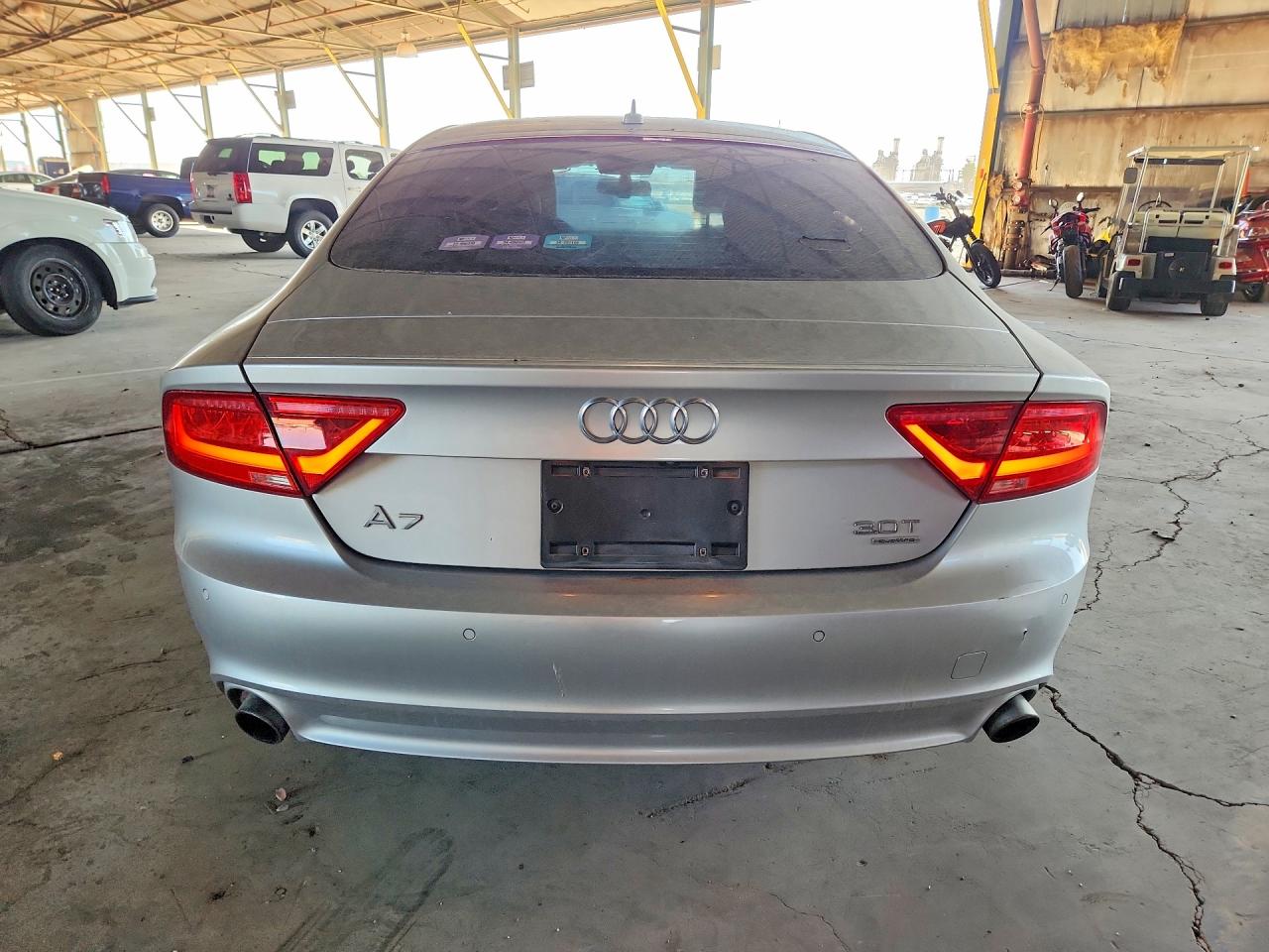 2012 Audi A7 Prestige Silver vin: WAUSGAFCXCN001527
